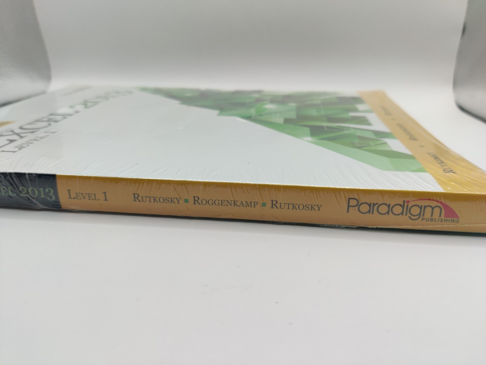 Benchmark Series Microsoft EXCEL 2013 Level 1 Rutkosky Roggenkamp Softcover w CD