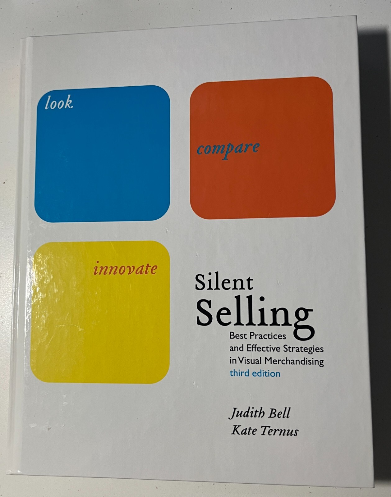 Silent Selling : Best Practices and Effective Strategies in Visual Merchandising