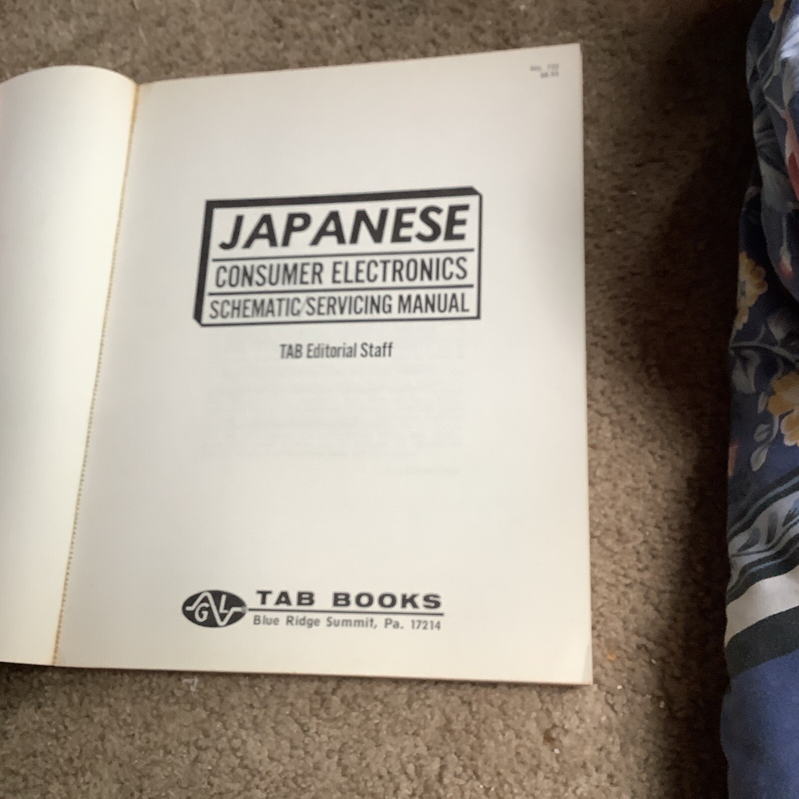 Japanese Consumer Electronics Schematic/Servicing Manual 1974 1st Ed