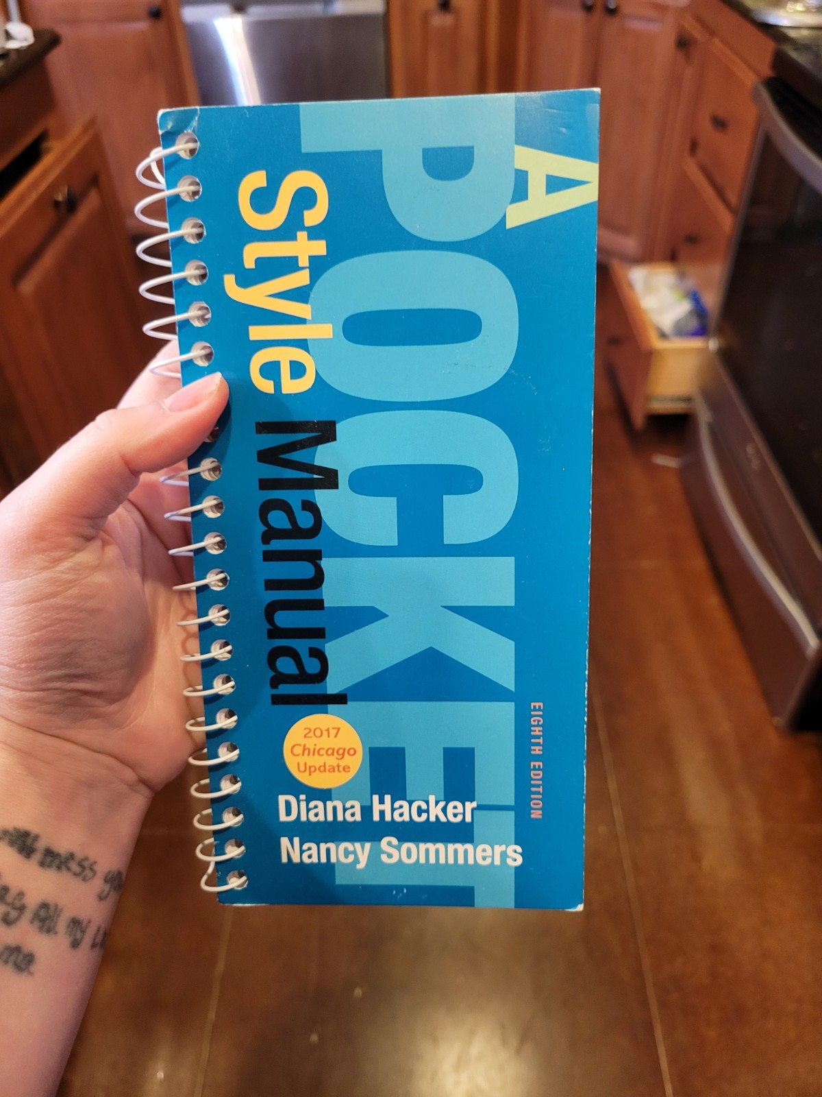 A Pocket Style Manual Eighth Edition Spiral by Hacker & Sommers