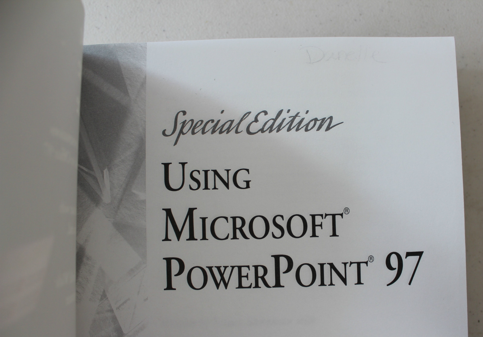 Using Microsoft Power Point 97 Special Edition 1997 L#420