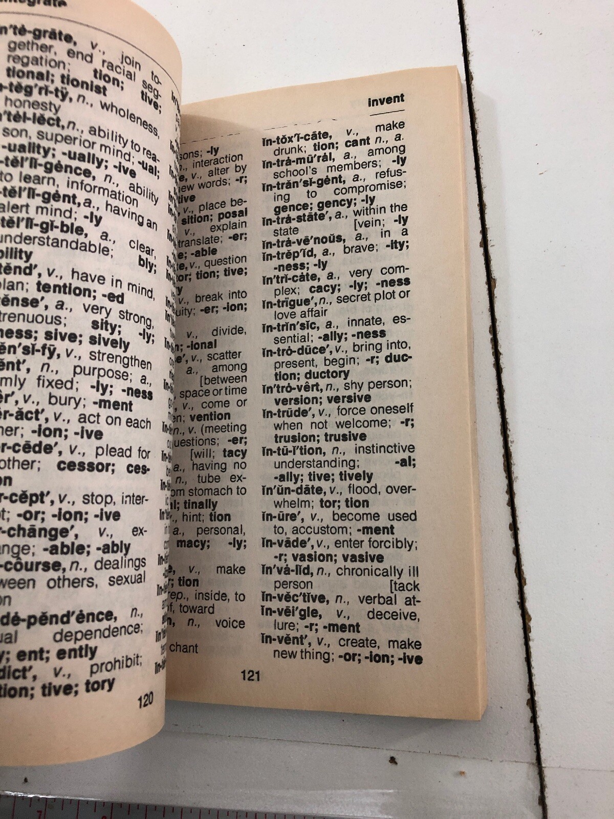 Webster’s Large Print Dictionary (Paperback, 1997)