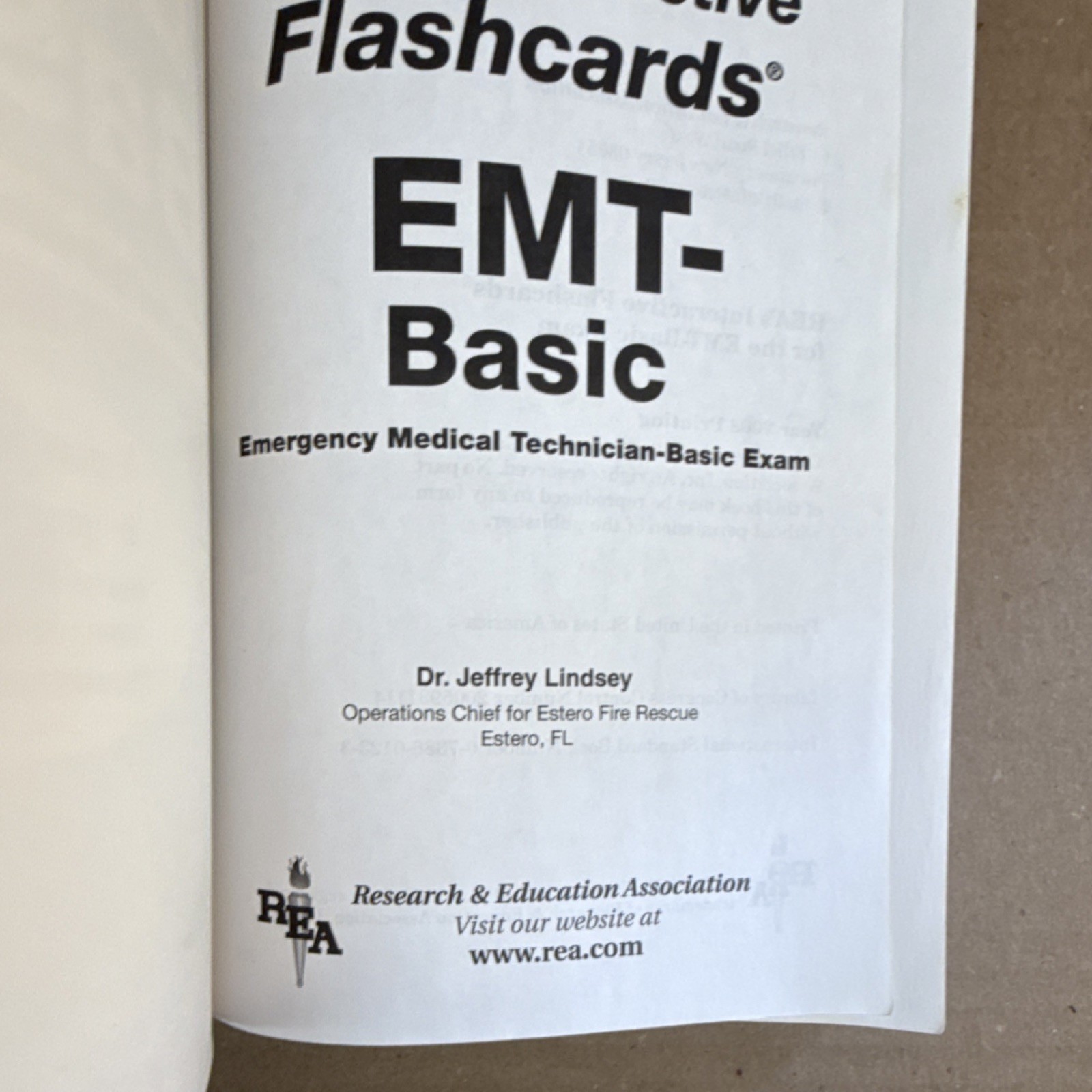 REA Interactive Flashcards EMT-Basic Exam by Dr. Jeffrey Lindsey Paperback