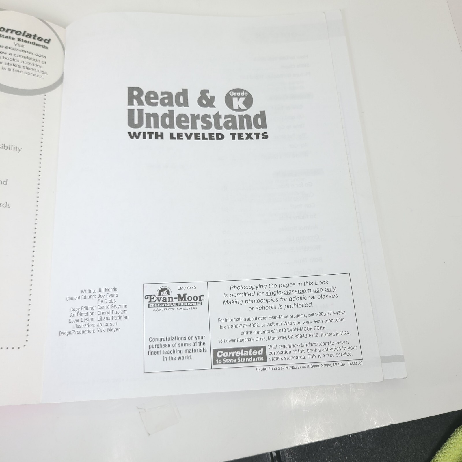 Read and Understand with Leveled Texts Paperback Workbook Beginner Reading