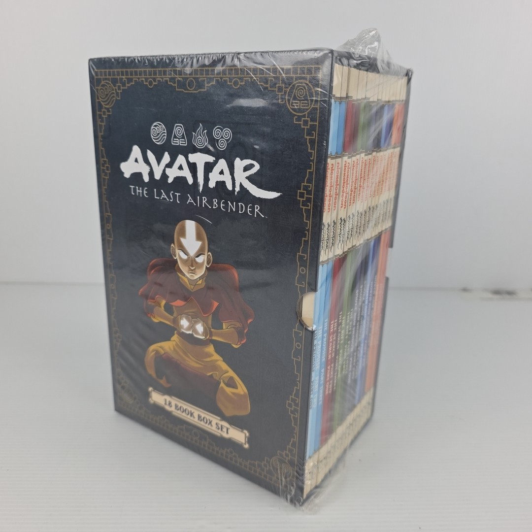 Avatar The Last Airbender: 18 Book Box Set (Nickelodeon) Gene Yang – SEALED