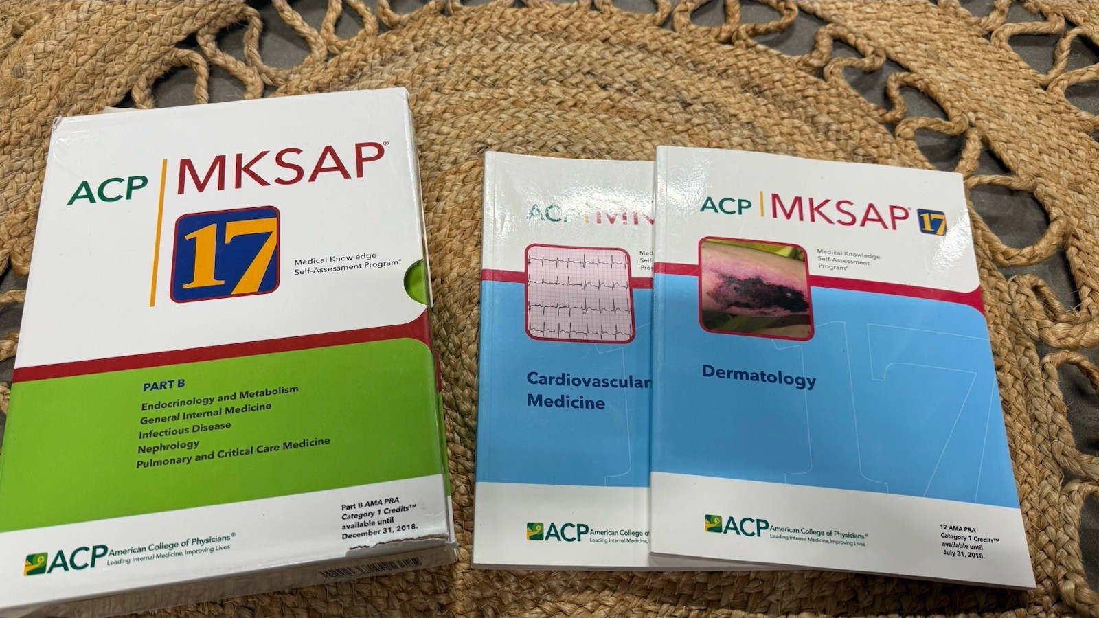ACP MKSAP 17 Internal Medicine Partial Set 6 Books No Online Access