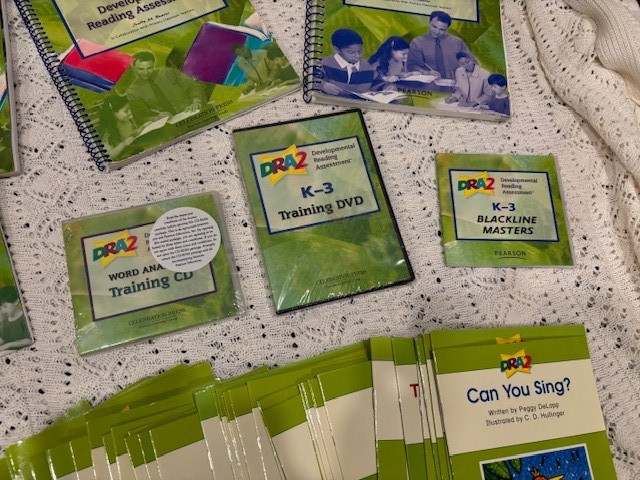 DRA2 Developmental Reading Assessment DRA 2 Grades K-3 Books, Discs, Manuals