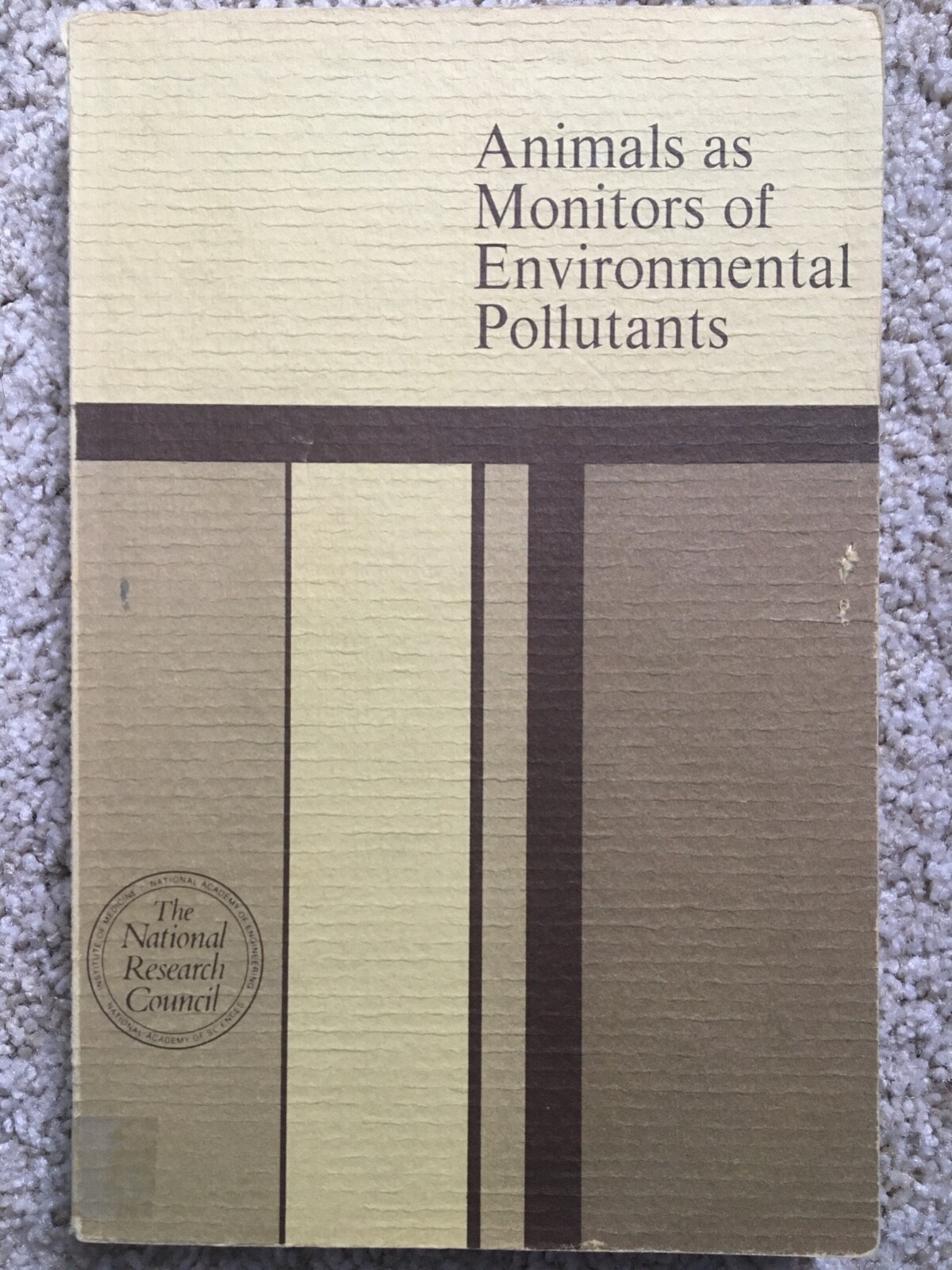 Animals as Monitors of Pollutants, ISBN 0-309-02871-X. Good Condition.