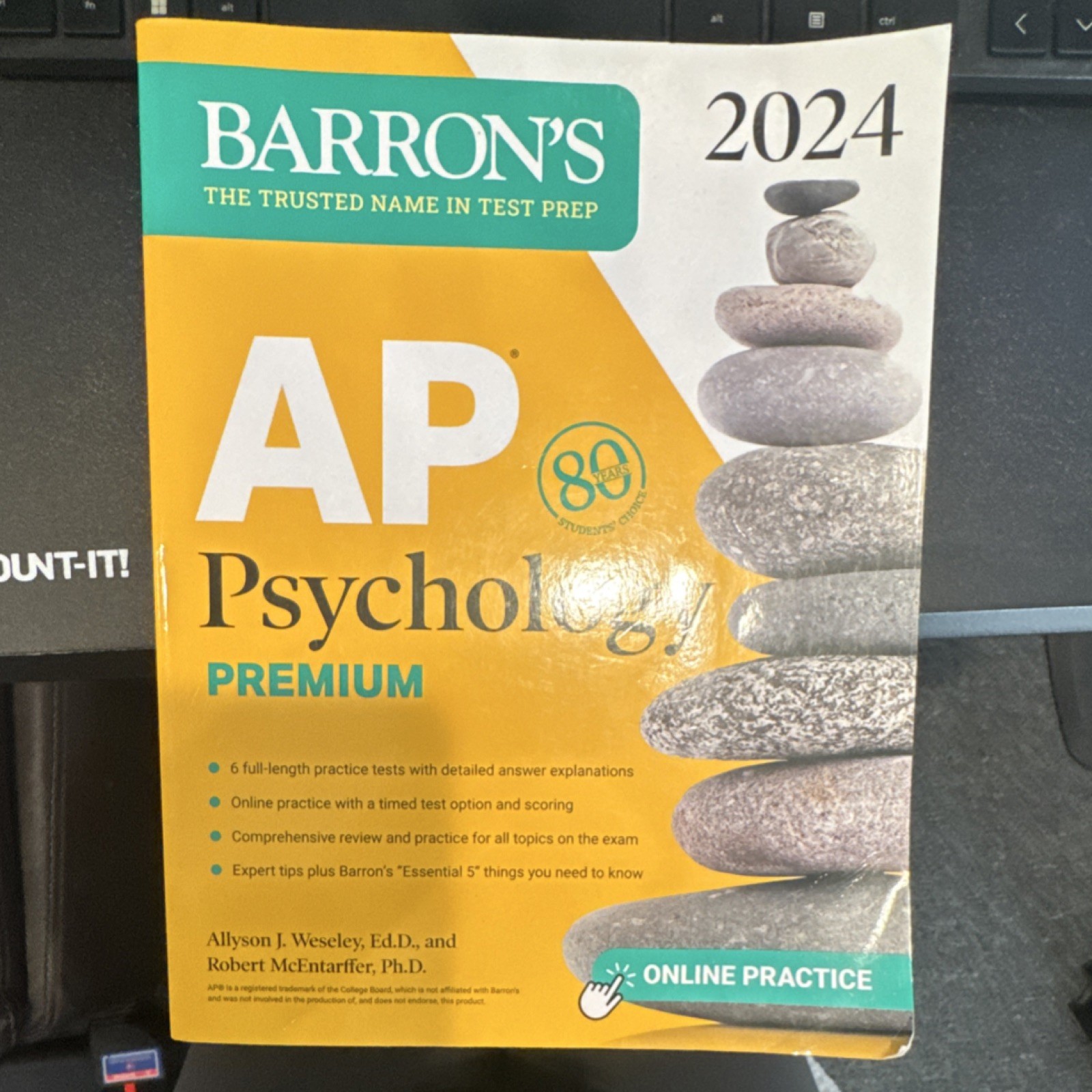 Barron’s AP Psychology Premium 2024 Study Guide with Online Practice