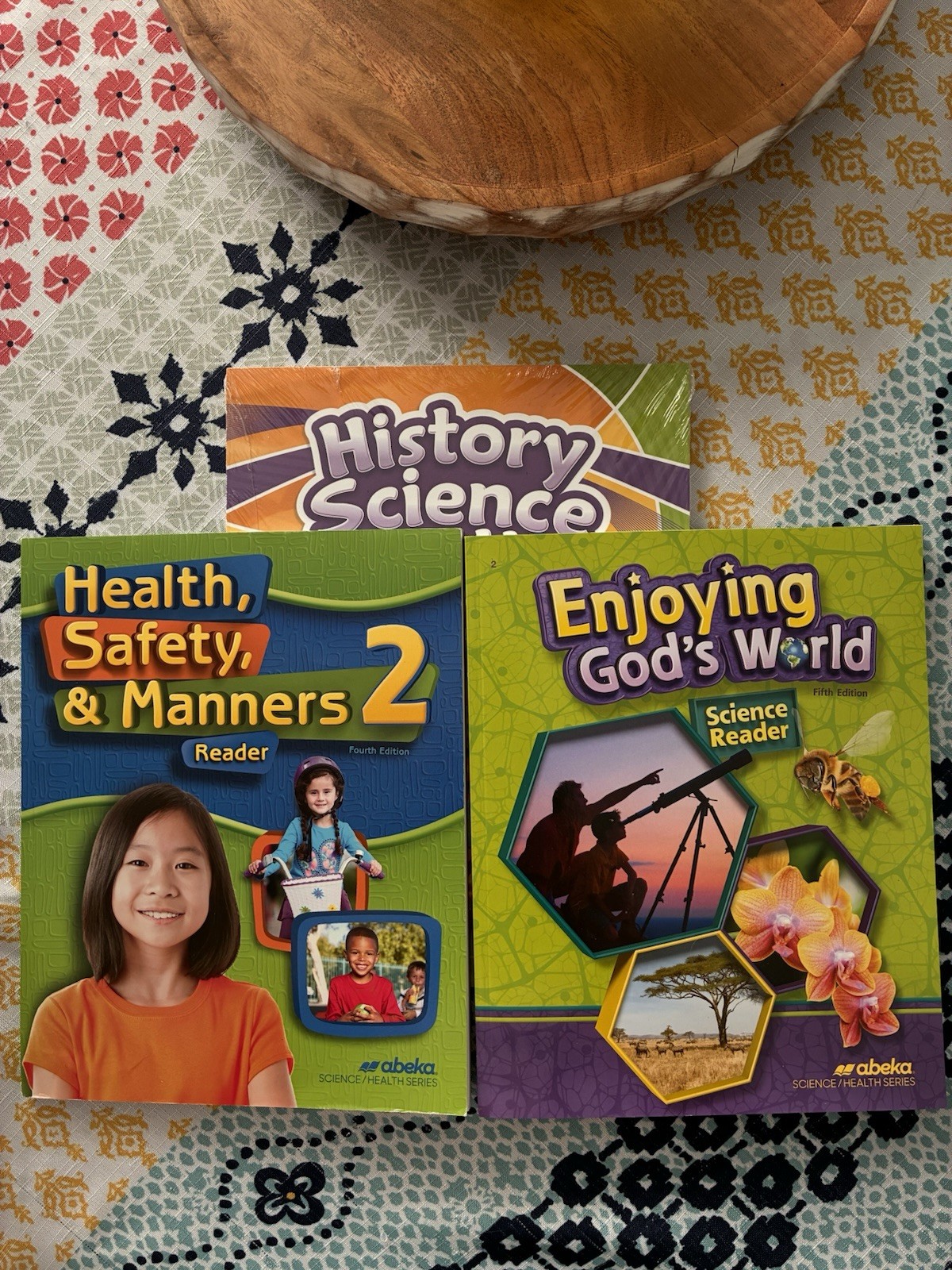 Abeka 2nd Grade Student Health, Science(Enjoying God’s World), Activity Book New