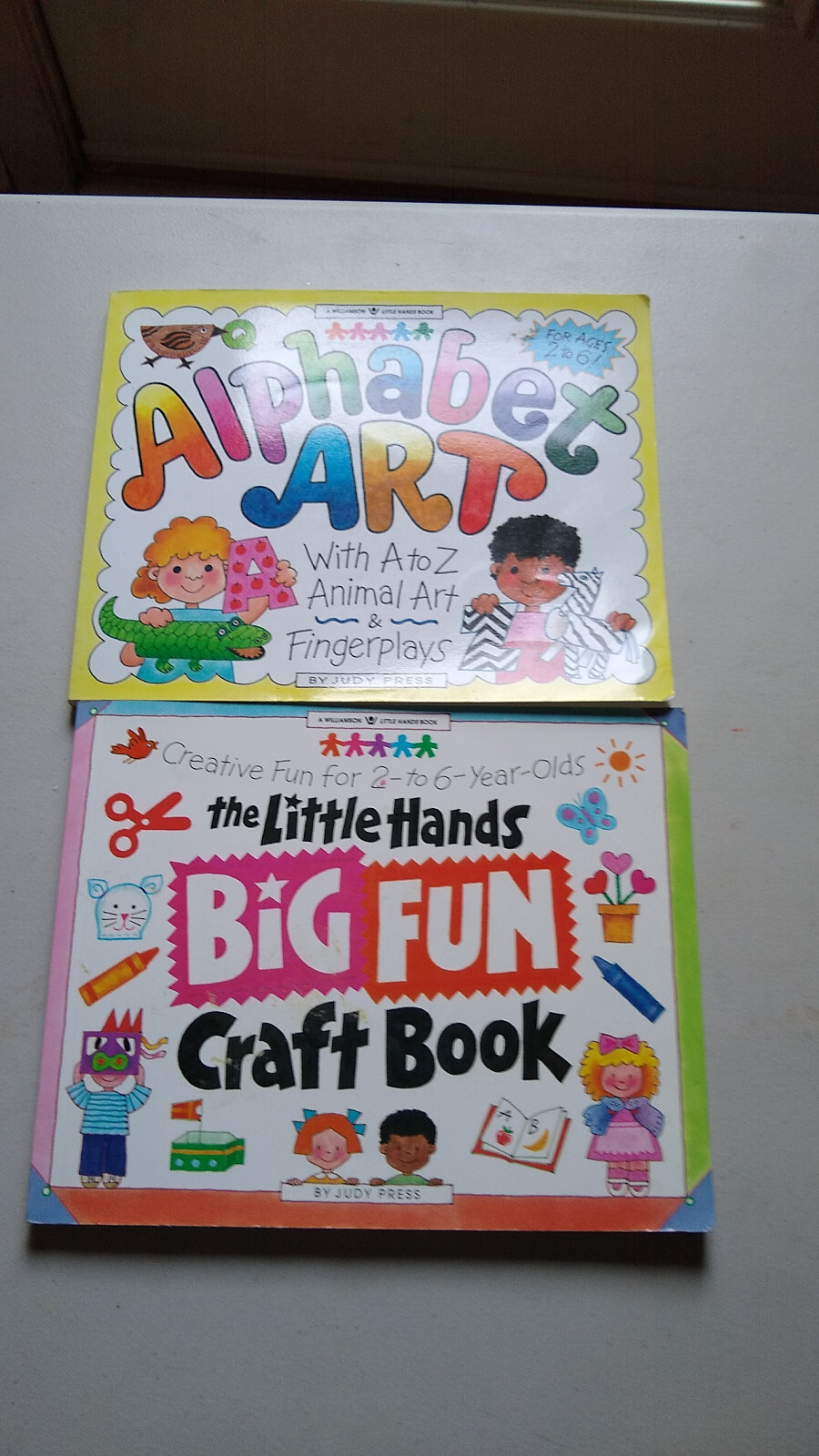 Alphabet Art: With A-Z Animal Art & Fingerplays + Big Fun Book