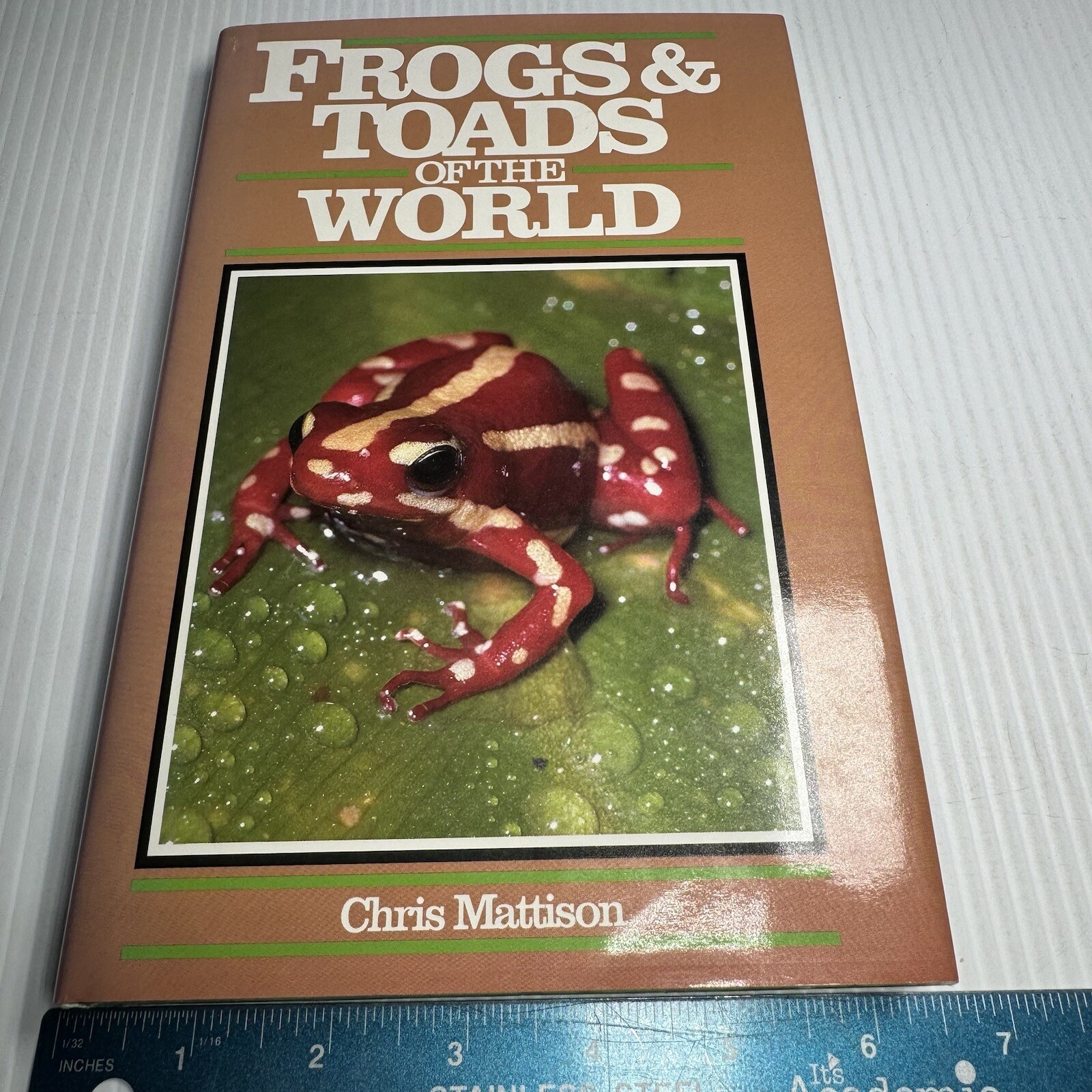 Frogs and Toads of the World Hardcover Chris Mattison