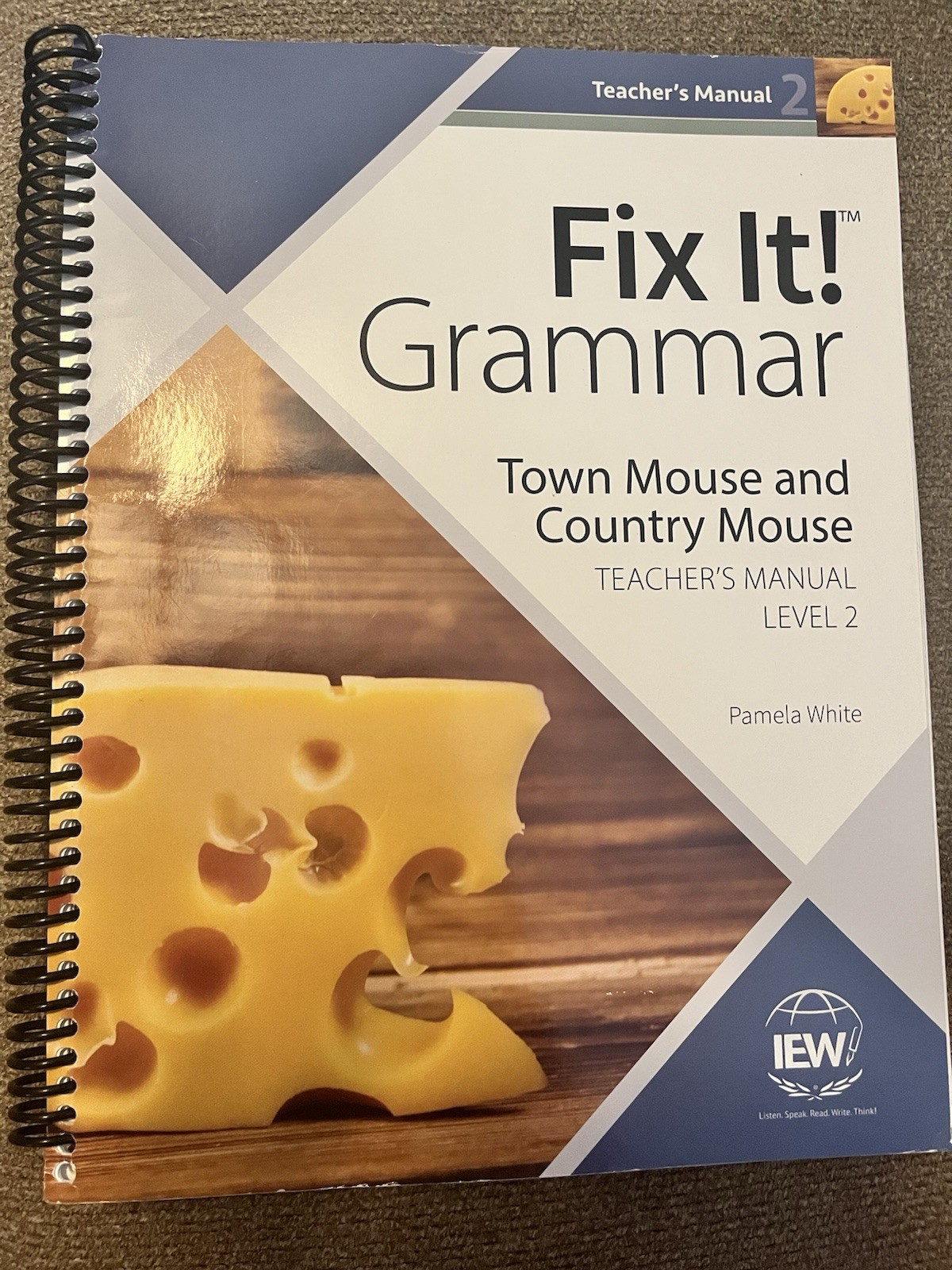 Fix It! Grammar Town Mouse And Country Mouse- Teachers Manual
