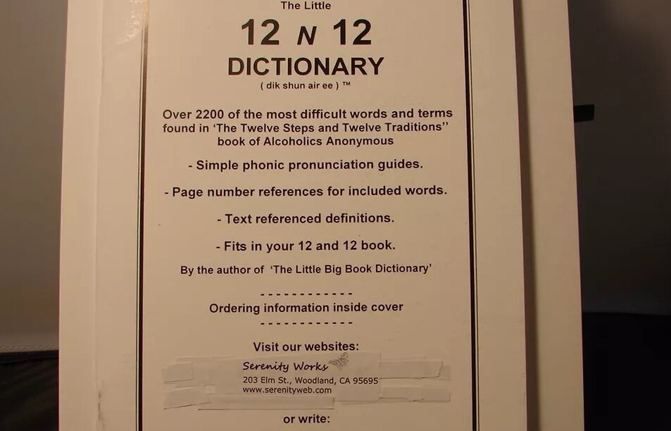 Alcoholics Anonymous AA LARGE PRINT 12 Steps & 12 Traditions Dictionary 10″x 7″