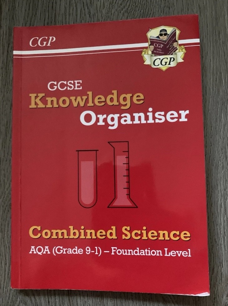 CGP GCSE Knowledge Organiser Combined Science AQA Grade 9-1 Foundation