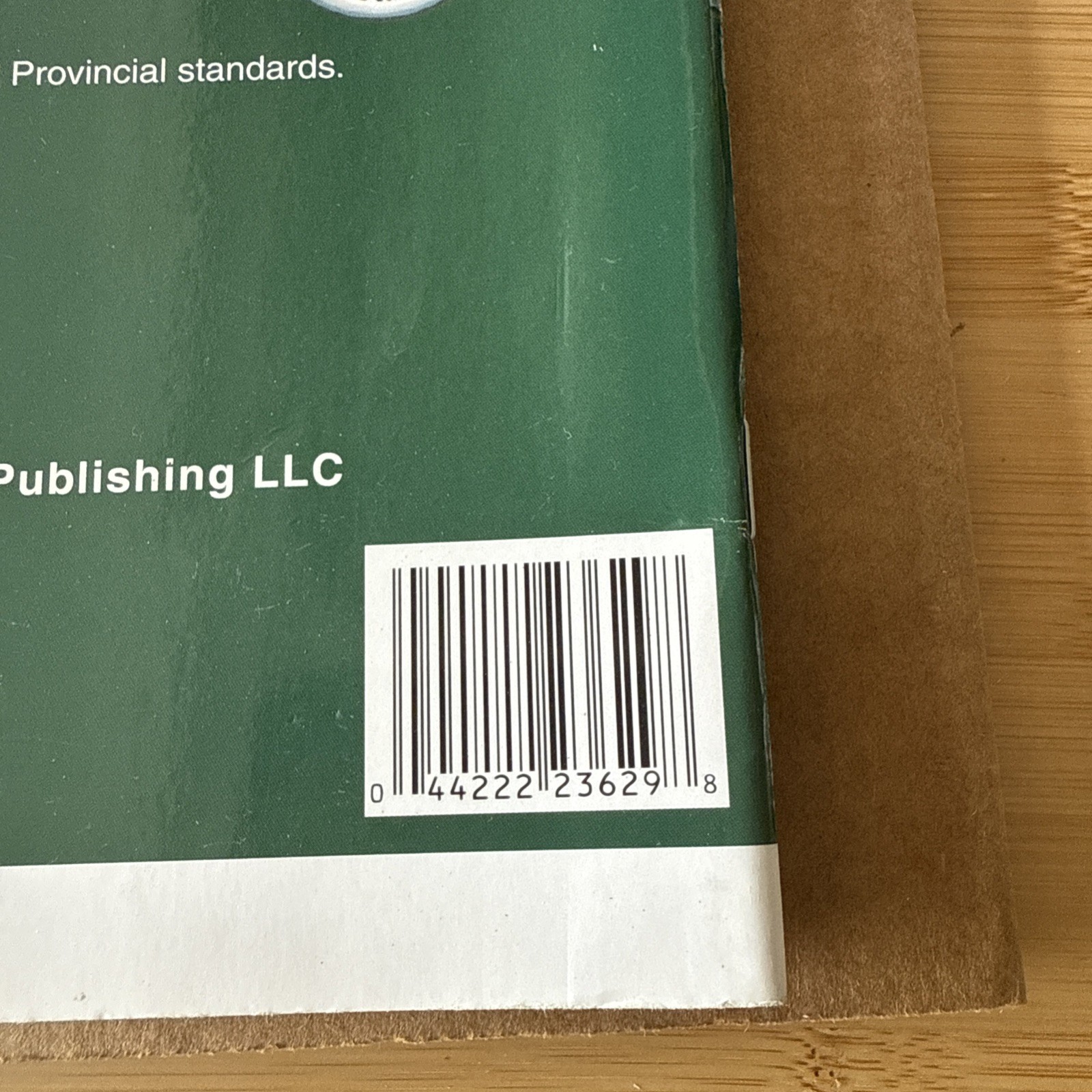 Common Core: Complex Issues in Text – Paperback By Armstrong, Linda