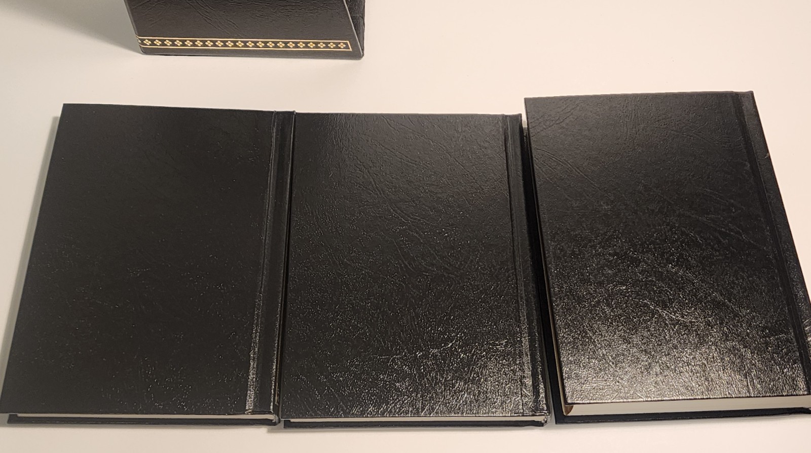 The New Webster’s Desk Reference Library 3 Volume Boxed Set – Dictionary 1993
