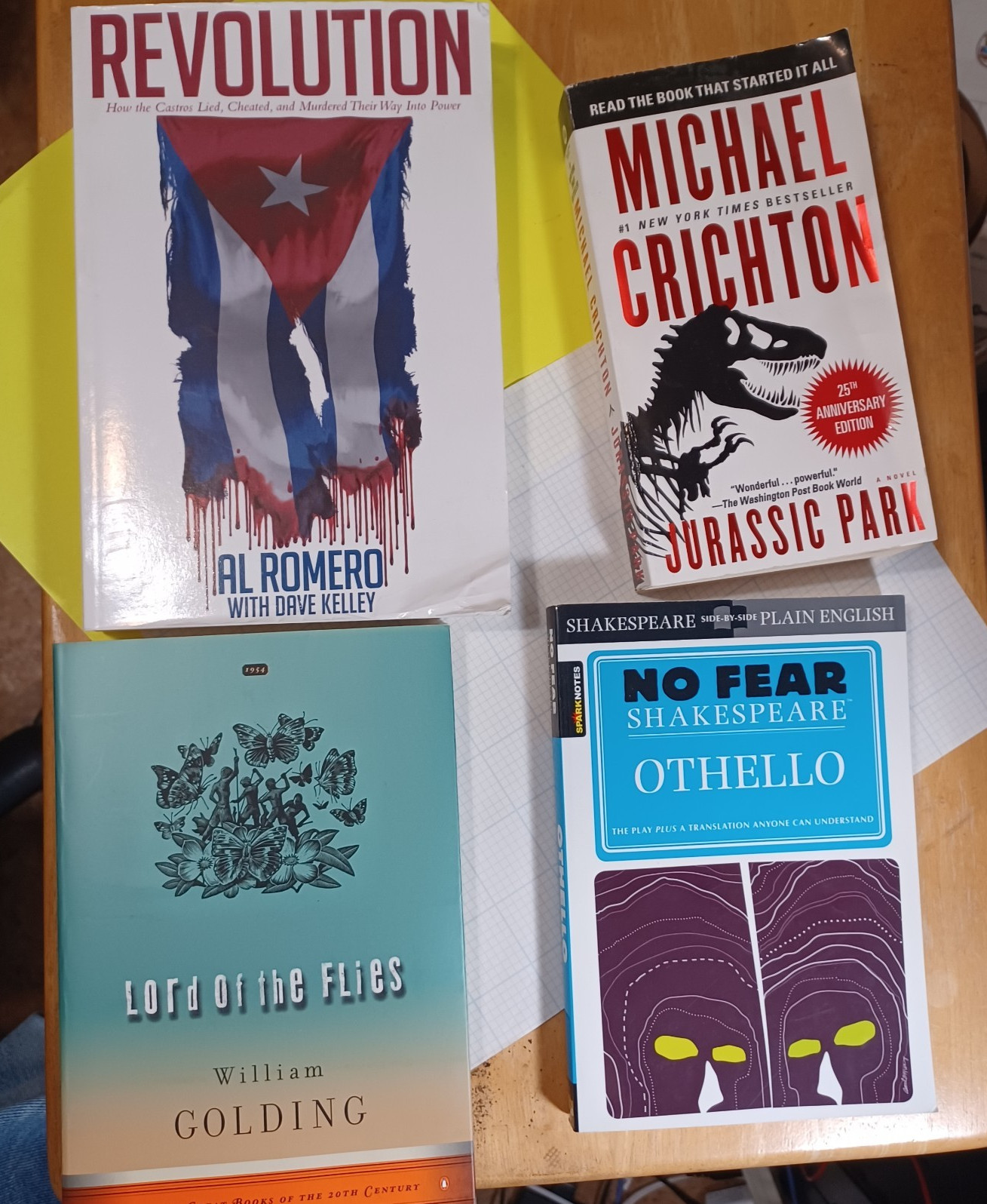 Lot of 4 Books for Reading Lists – Incl. Jurassic Park, No Fear Othello + 2
