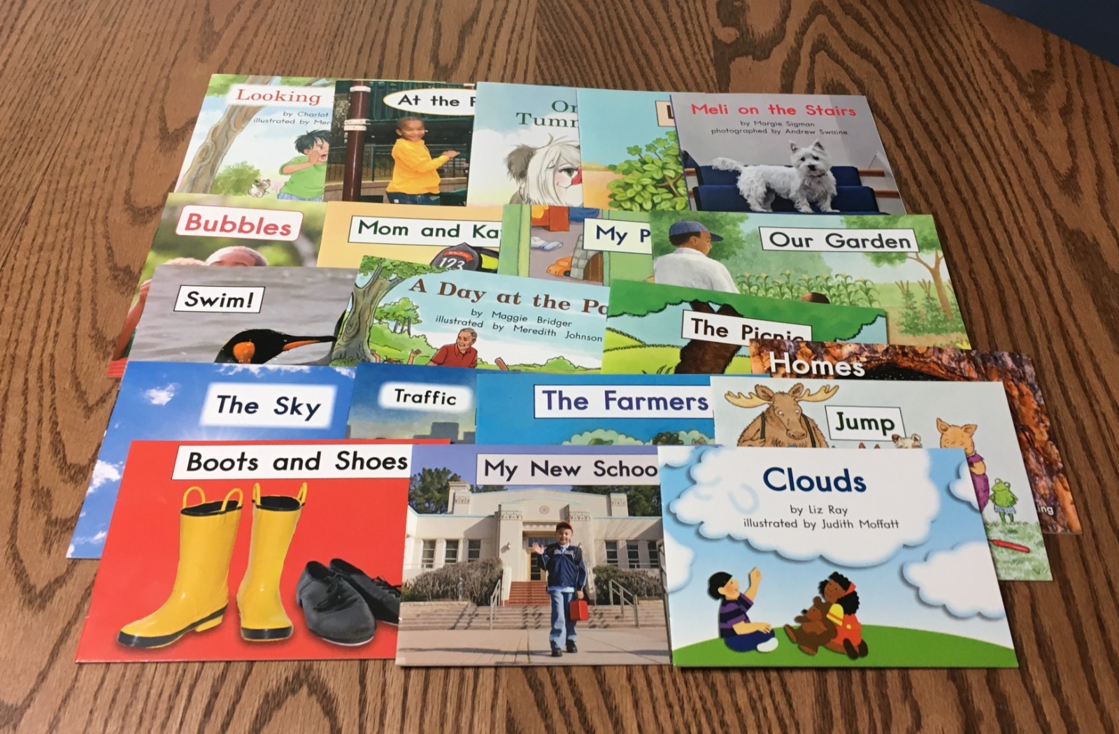 FOUNTAS & PINNELL LEVELED LITERACY INTERVENTION / 20 COLOR READERS GREEN / B & C