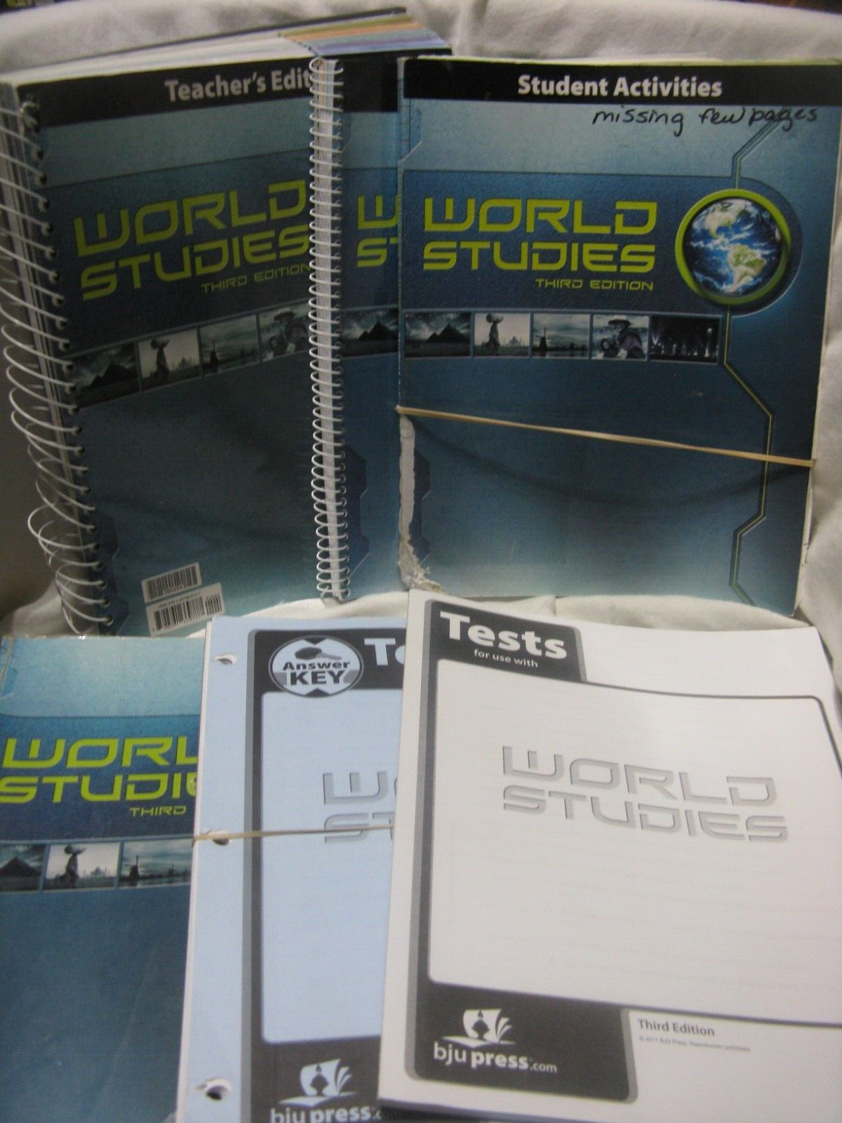 BJU WORLD STUDIES FOR THE CHRISTIAN SCHOOLS -7TH GRADE HISTORY-COMPLETE-3RD ED.