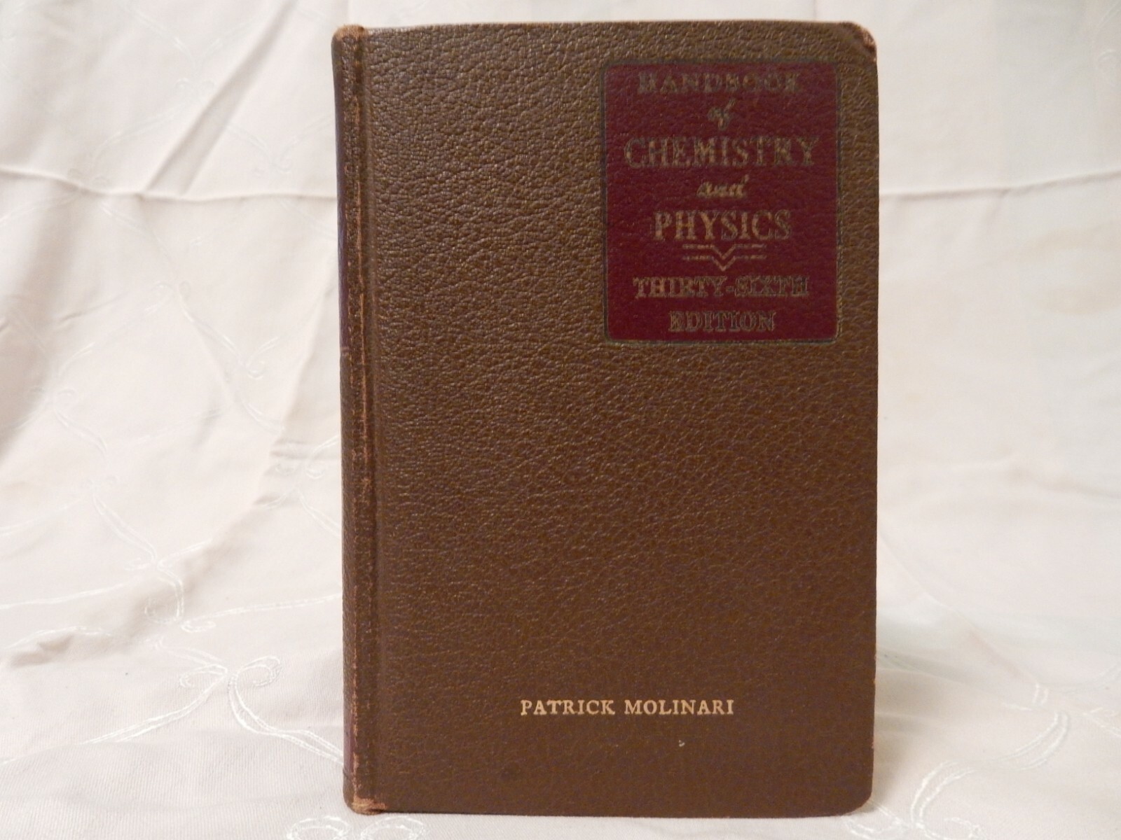 HANDBOOK OF CHEMISTRY AND PHYSICS / 36TH EDITION 1954 /REFERENCE BOOK