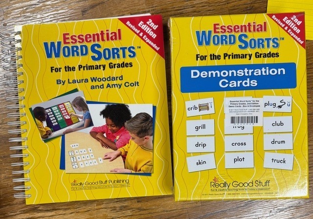 Really Good Stuff Essentials Word Sorts for Primary Grades Book/Demo Cards
