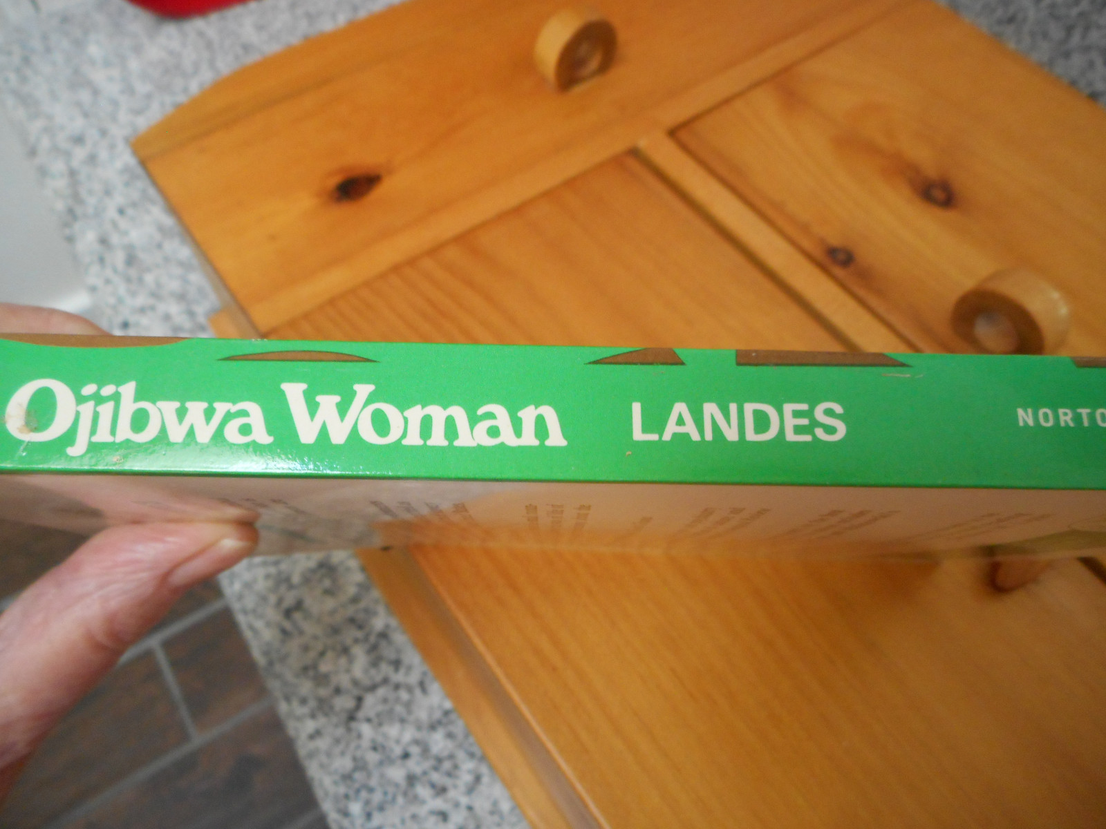 «THE OJIBWA WOMAN» by Ruth Landes – Norton Library PAPERBACK – AMERICAN INDIANS