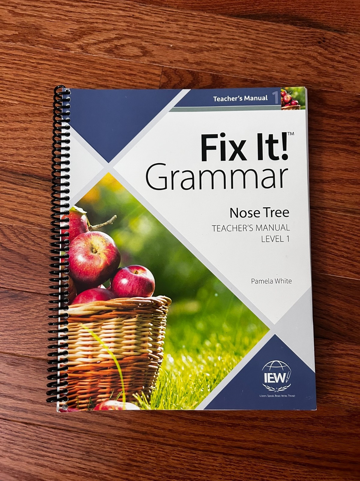 Fix It! Grammar: the Nose Tree, Teacher’s Manual Book Level 1 by Pamela White…