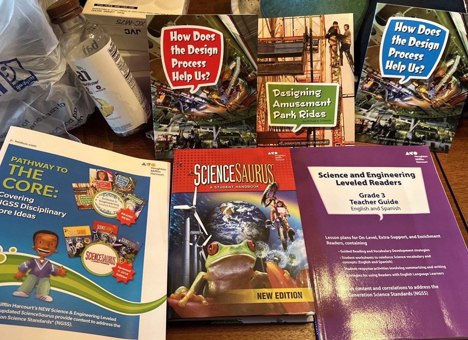 SCIENCESAURUS: STUDENT HANDBOOK W Teacher Guide GRADE 3 By Houghton Mifflin
