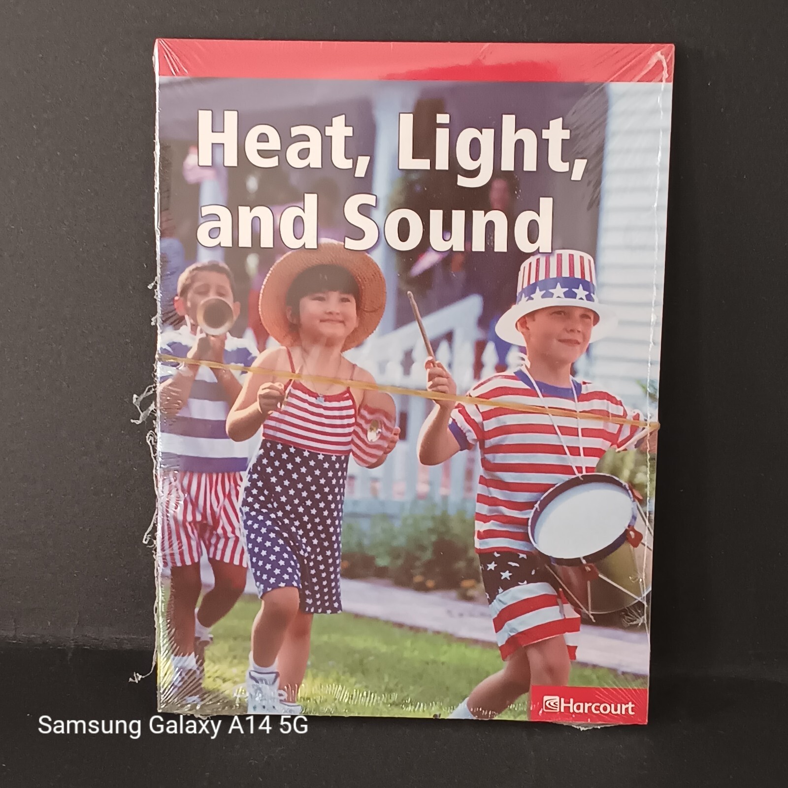 Harcourt Science Below-Level Reader Grade 1 Heat, Light & Sound paperback 5 Pack