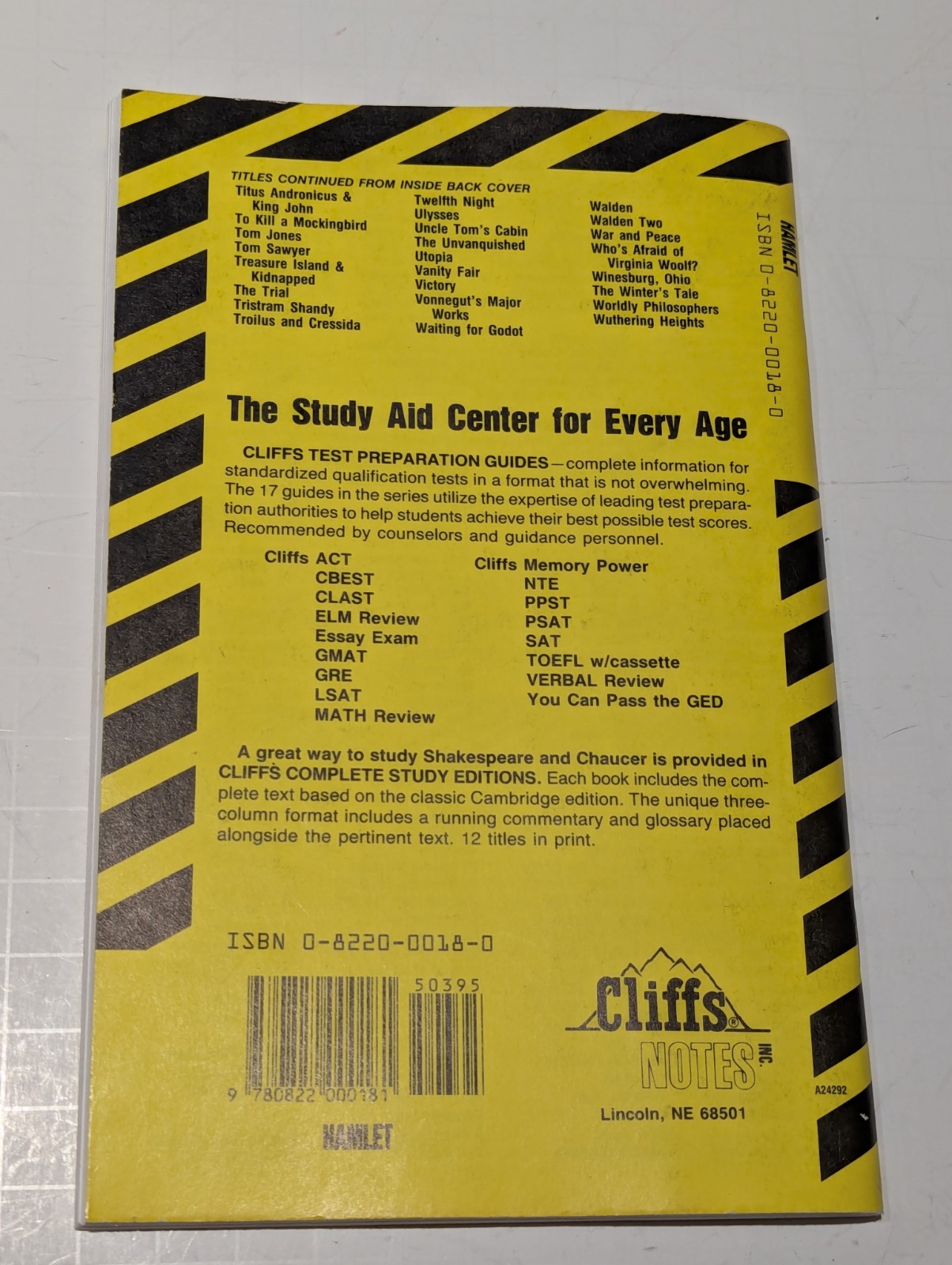 Vintage Cliffs Notes on Shakespeare’s Hamlet | Classic Literature Study Guide