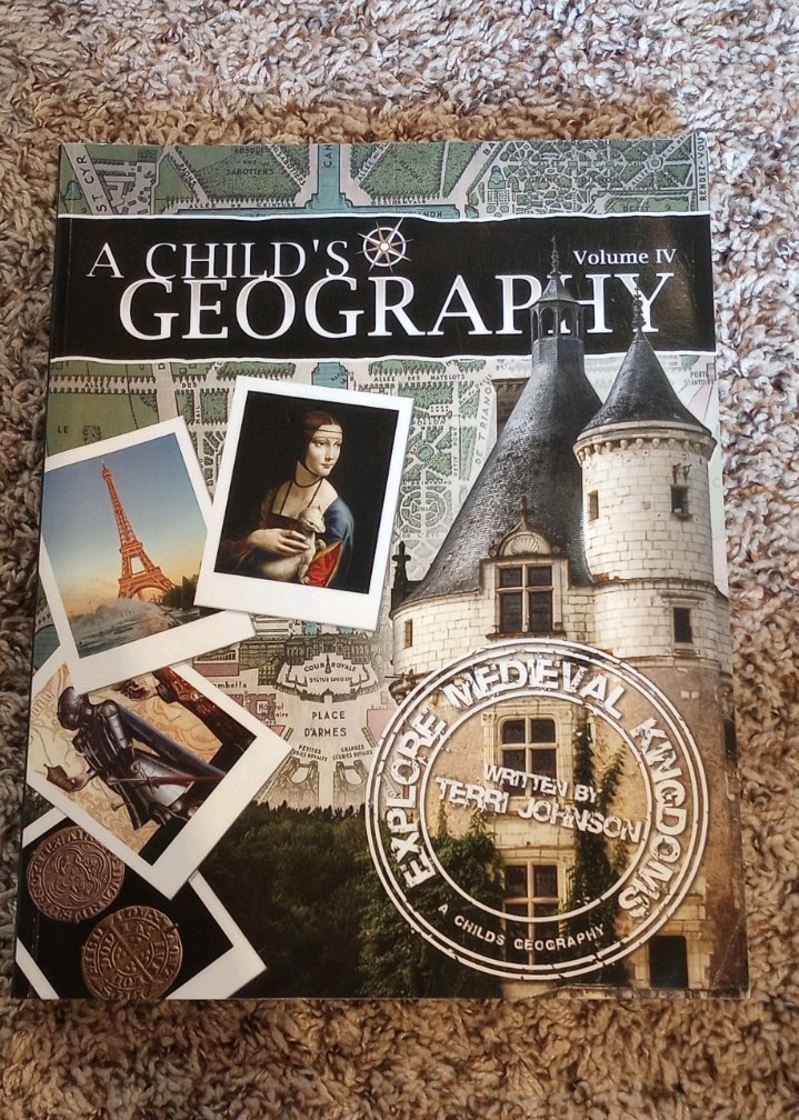 A Childs Geography Explore Medieval Kingdom Vol 4