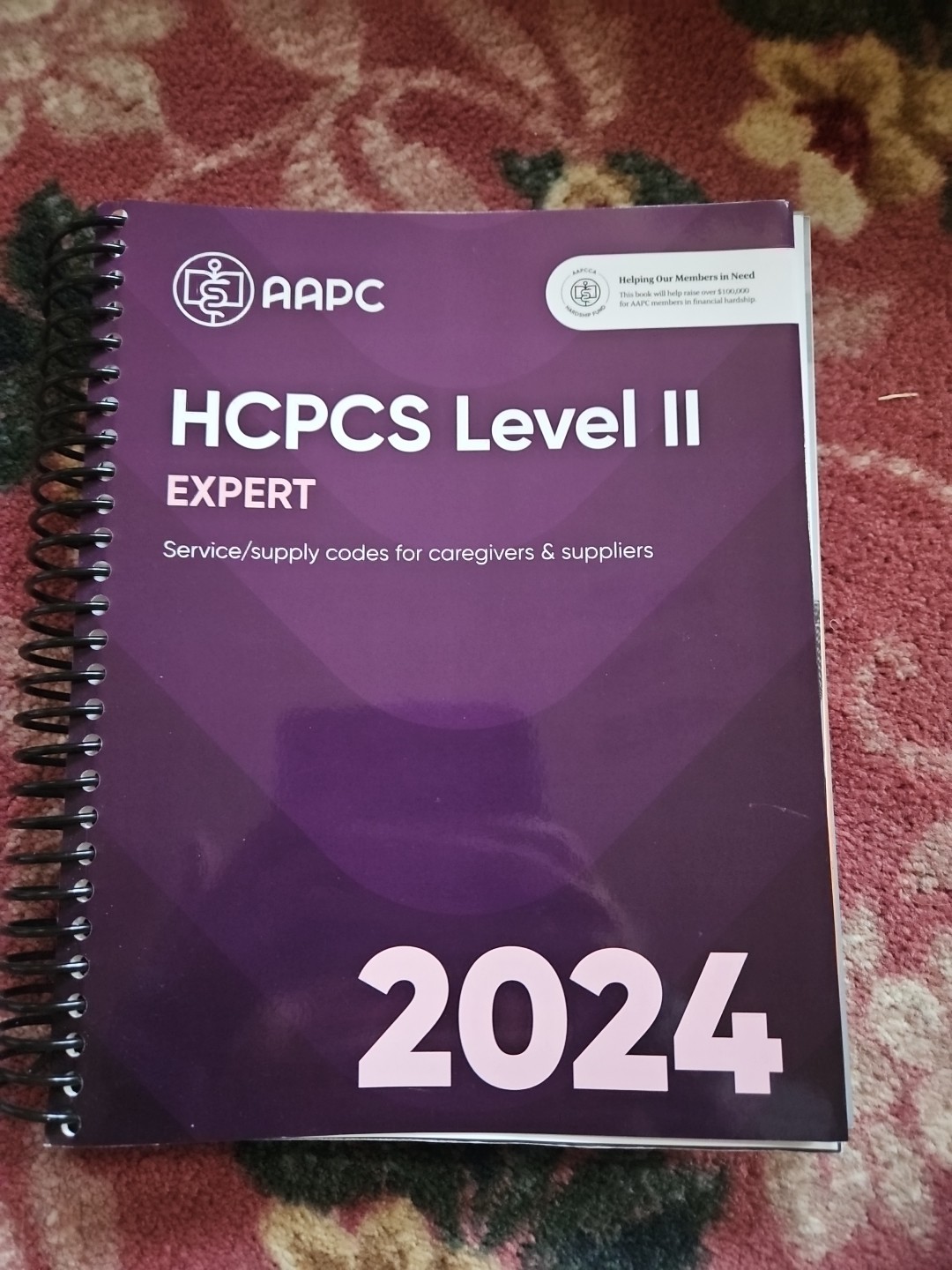 AAPC HCPCS Level II Expert 2024: Service/Supply Codes for Caregivers & Suppliers