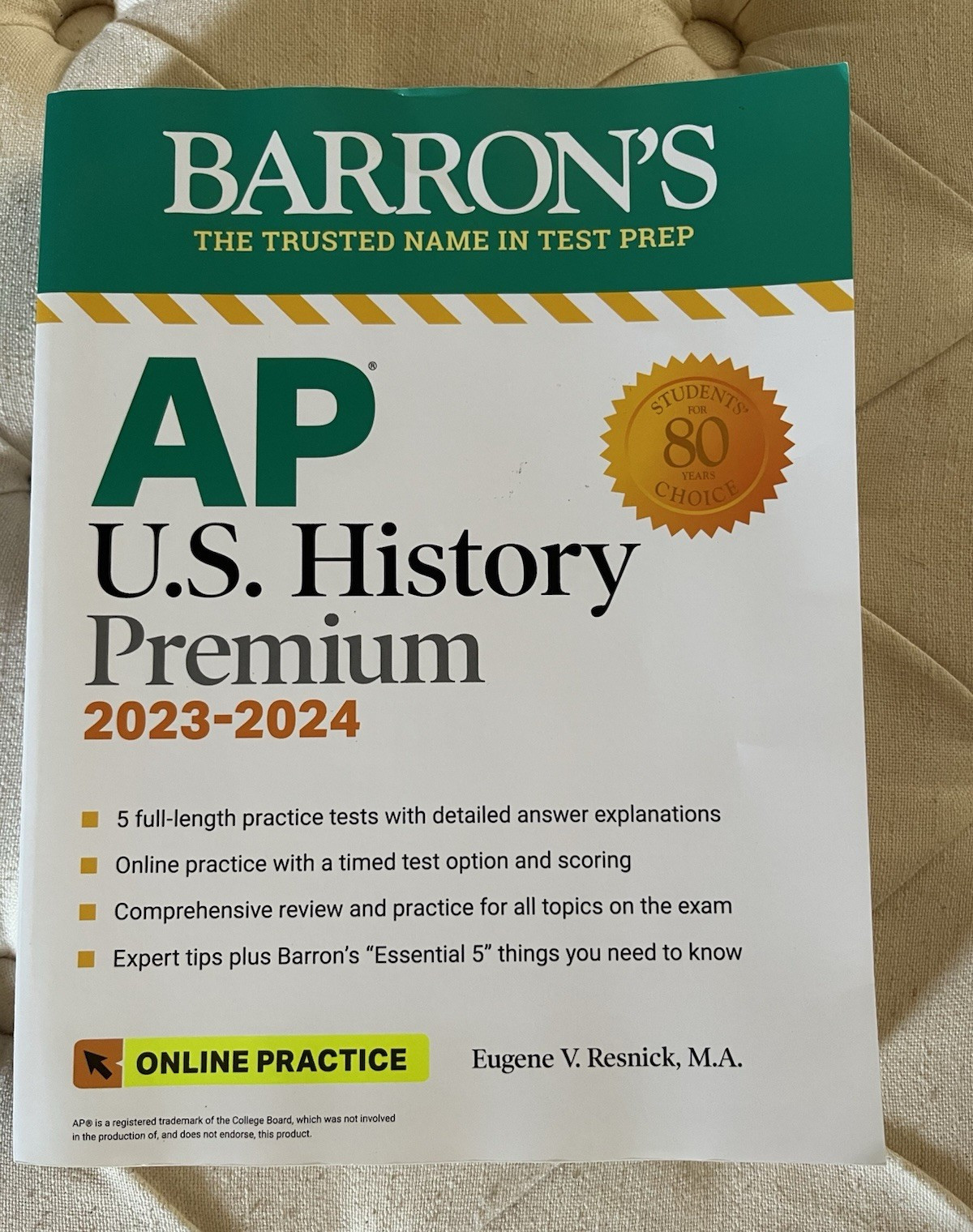 Barron’s AP U.S. History Premium 2023-2024 Study Guide w/ Online Practice