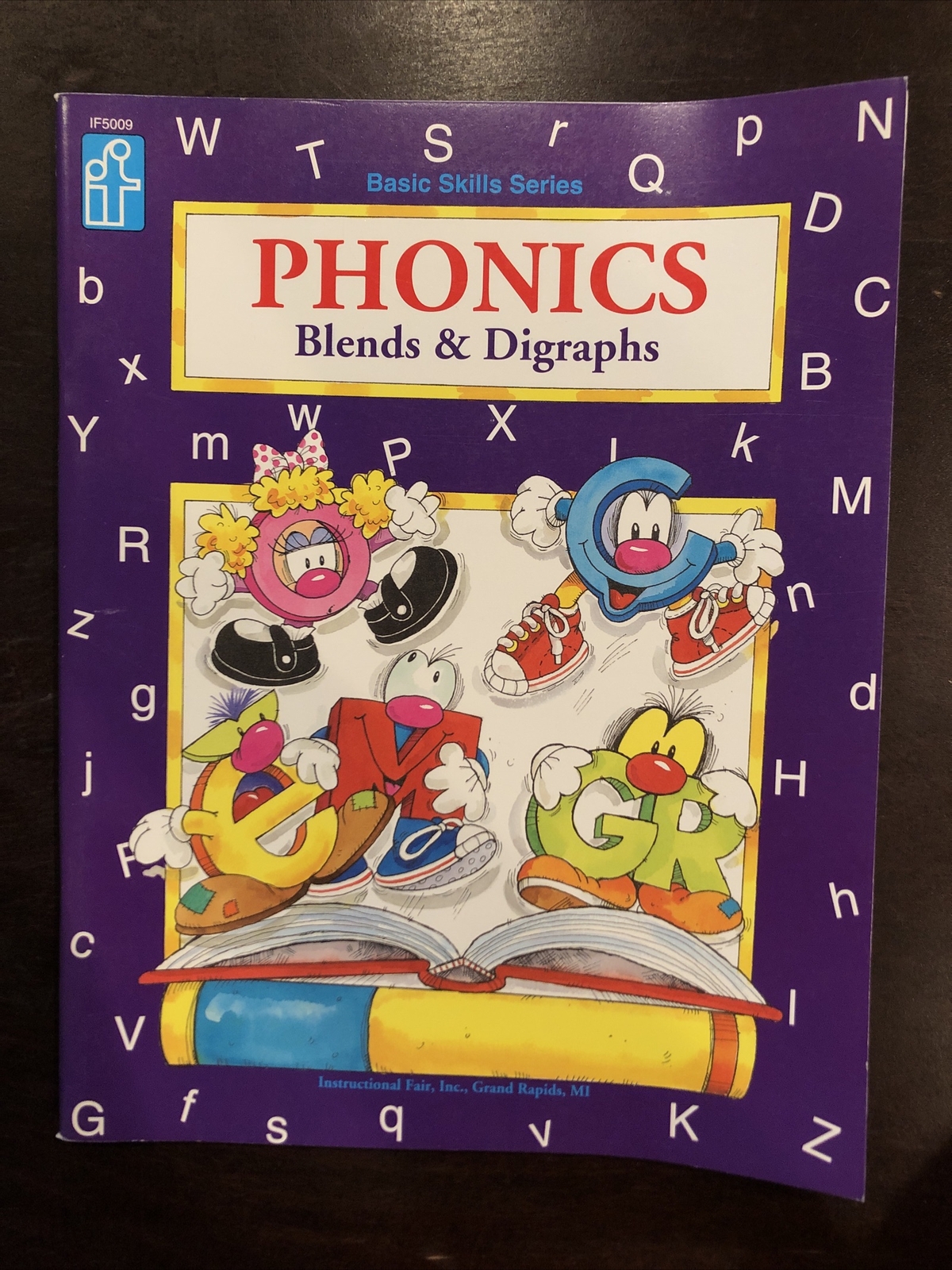 PHONICS: BLENDS & DIAGRAPHS Basic Skills Series By Holly Fitzgerald