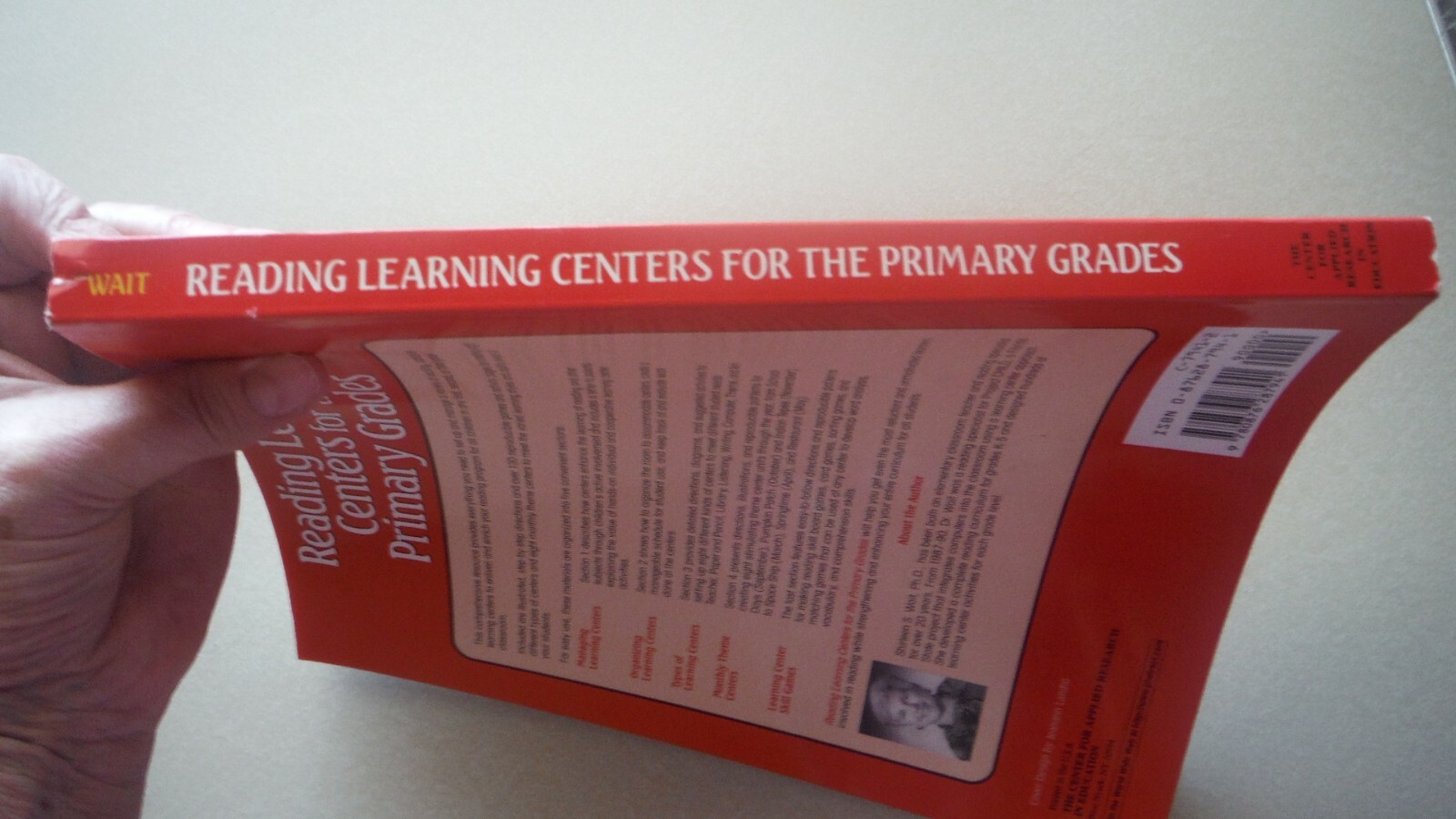READING LEARNING CENTERS for the PRIMARY GRADES Shirleen S. Wait