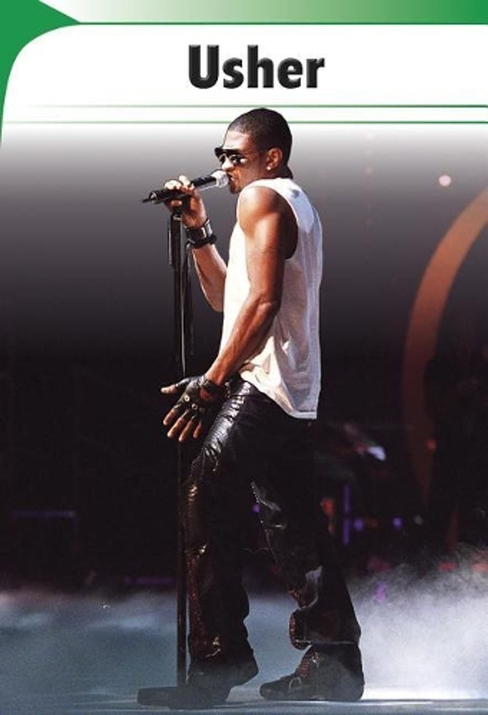 Usher: Hip-Hop and Beyond by Capstone (English) Paperback Book