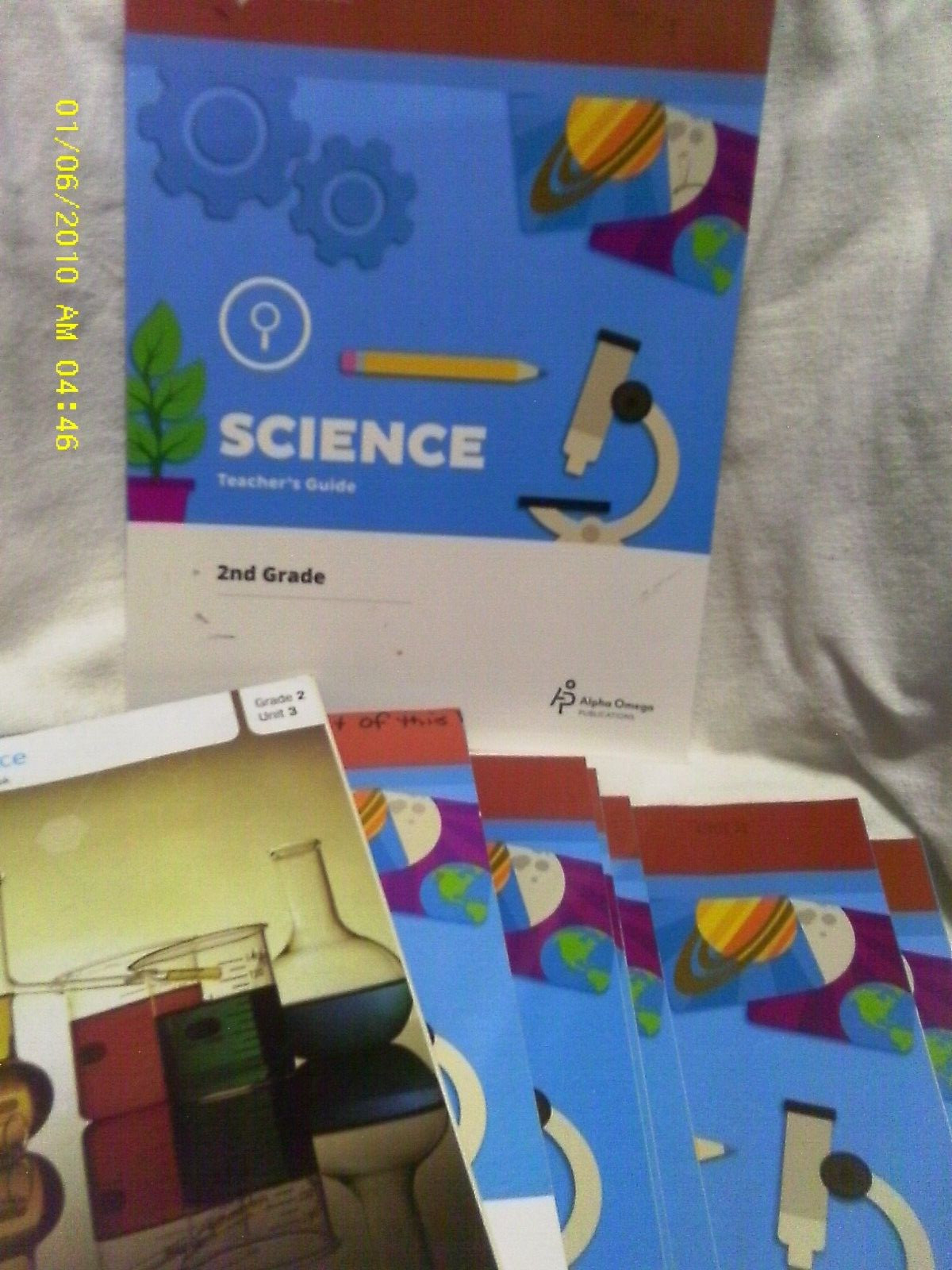 ALPHA OMEGA SCIENCE GRADE 2- ALMOST COMPLETE SET OF STUDENT BOOKS + TEACHER