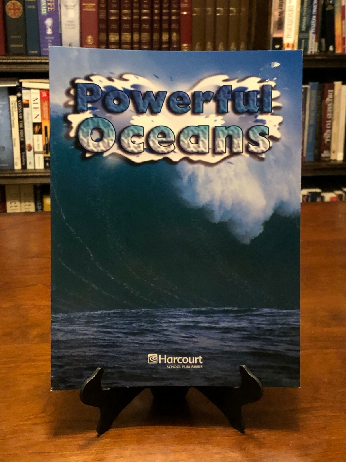 POWERFUL OCEANS: On-Level Reader Grade 5 (Harcourt Science) LIKE NEW – PB