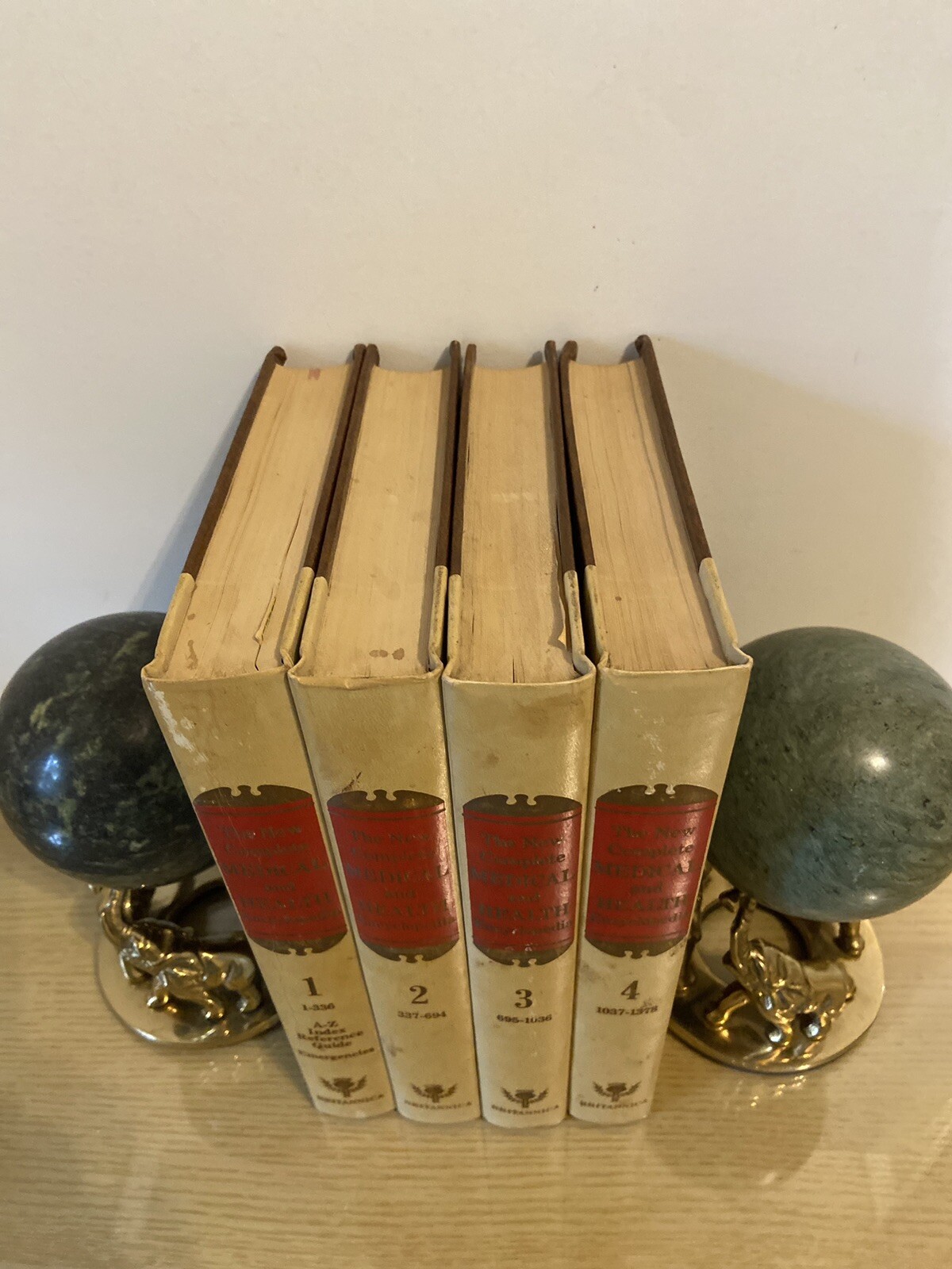 Complete 4v The New Complete Medical and Health Encyclopedia by Richard J Wagma