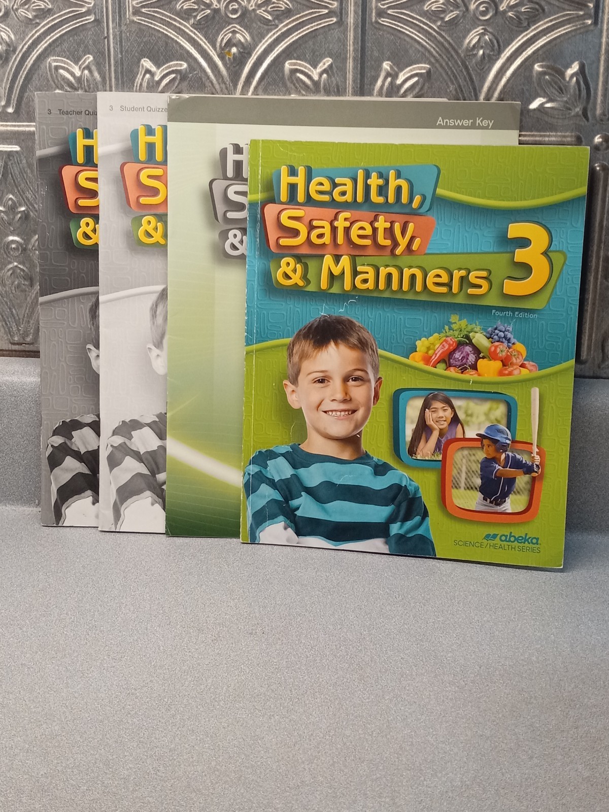 A Beka Book Homeschool Elementary 3rd Grade Health, Safety, & Manners 3 Revised