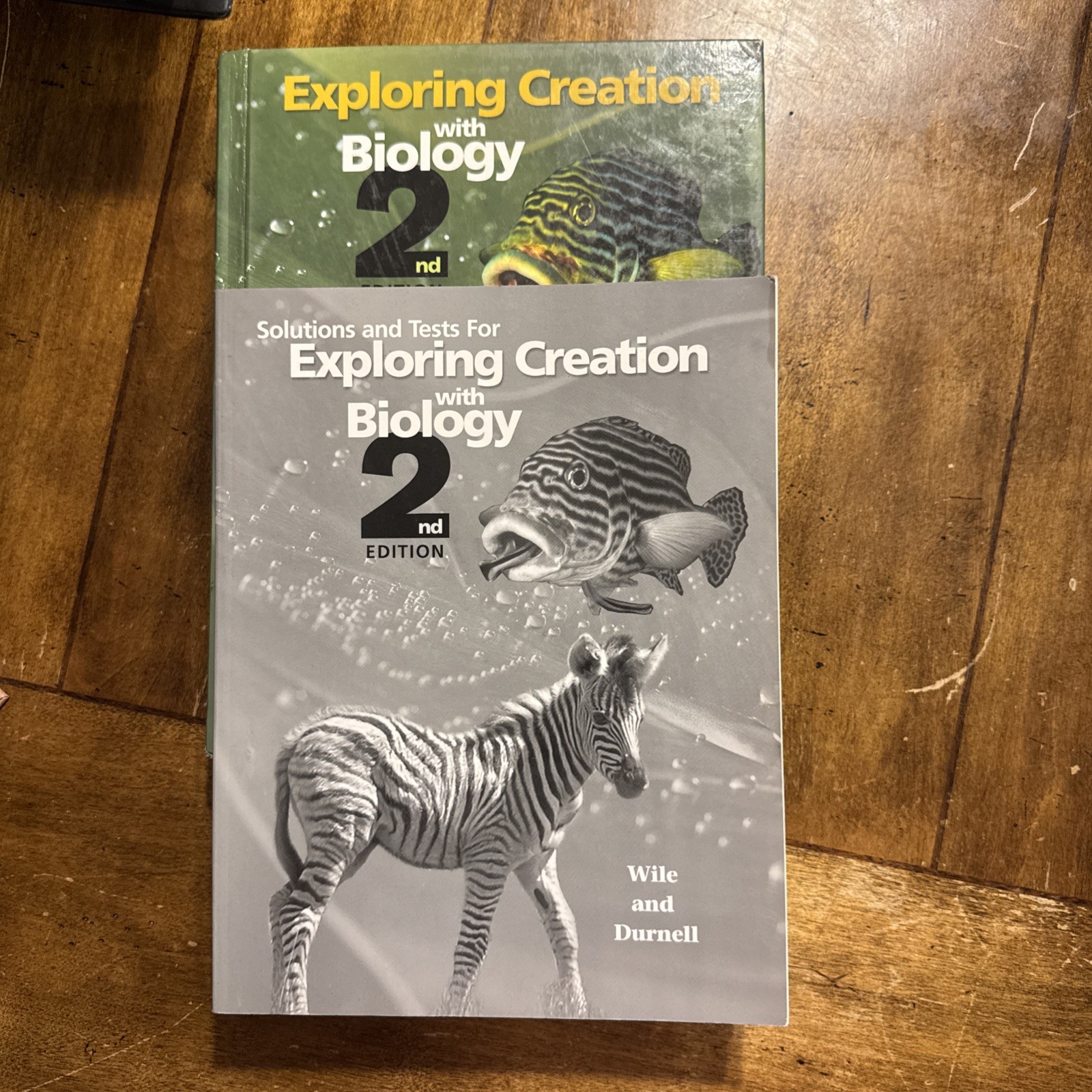 Apologia Exploring Creation with Biology 2nd Edition, Textbook, Solutions & Test