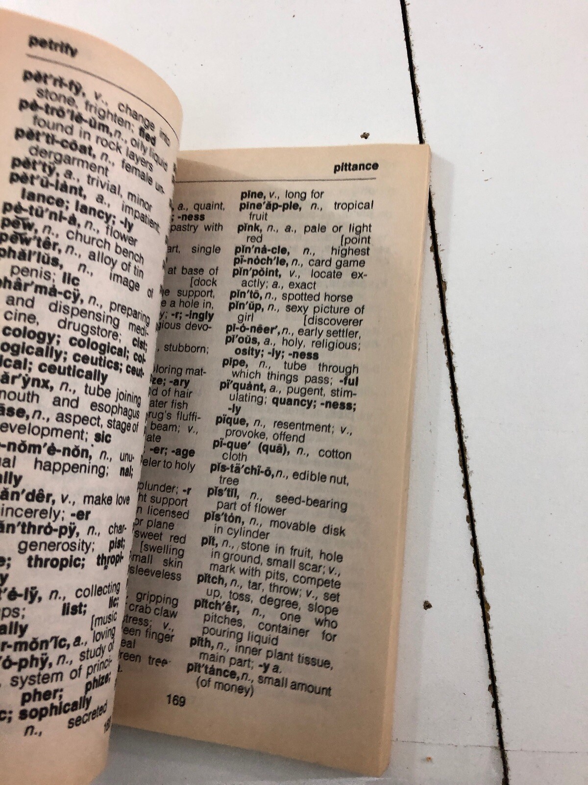 Webster’s Large Print Dictionary (Paperback, 1997)