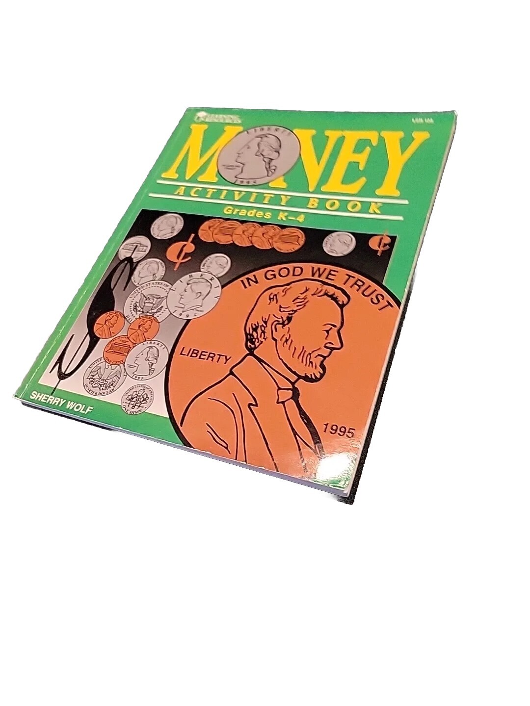 MONEY ACTIVITY BOOK BY LEARNING RESOURCES FOR GRADES K-4 FOR TEACHERS Great!