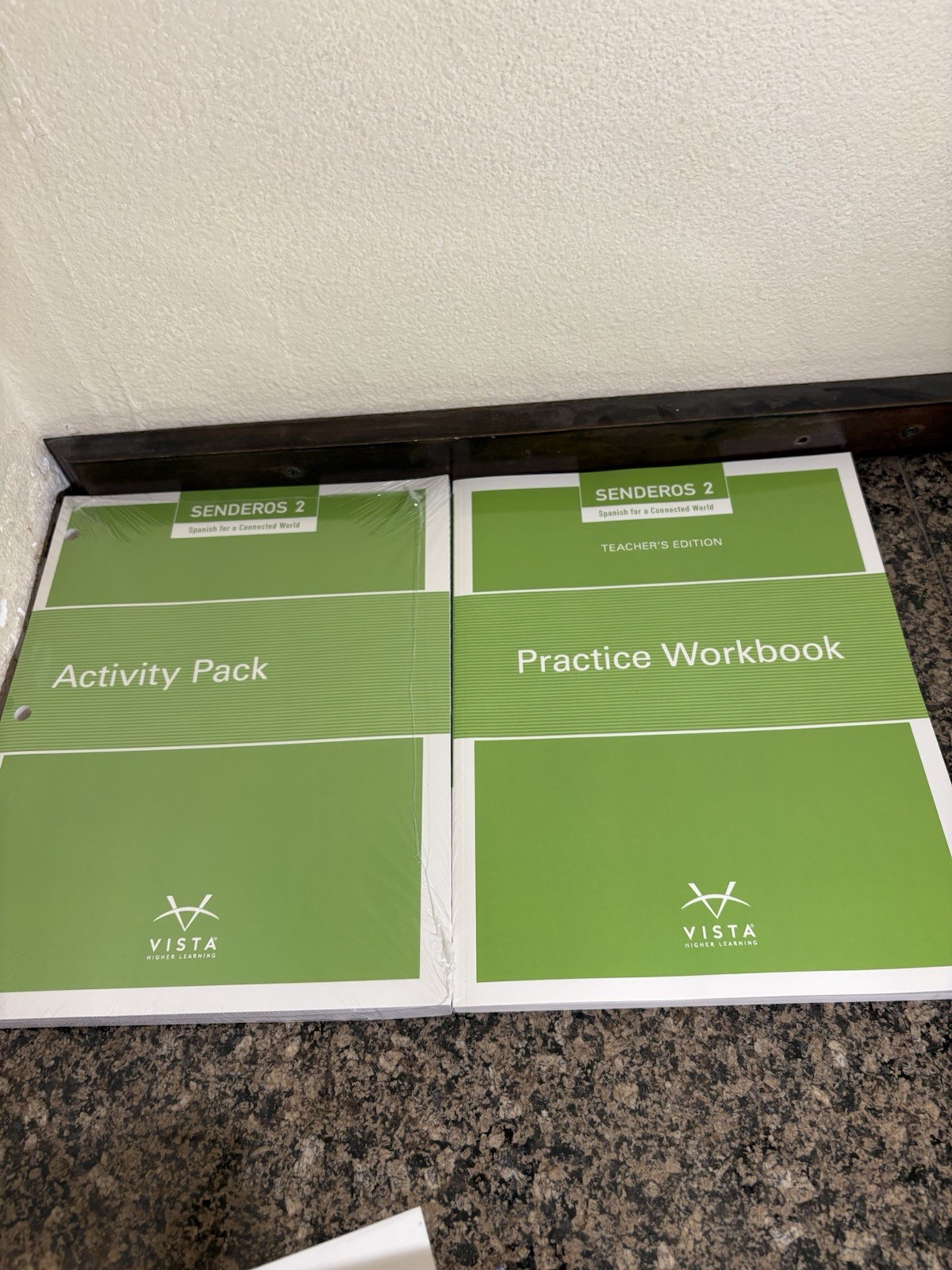 Senderos Level 2 Spanish For A Connected World Vista Higher Learning Set