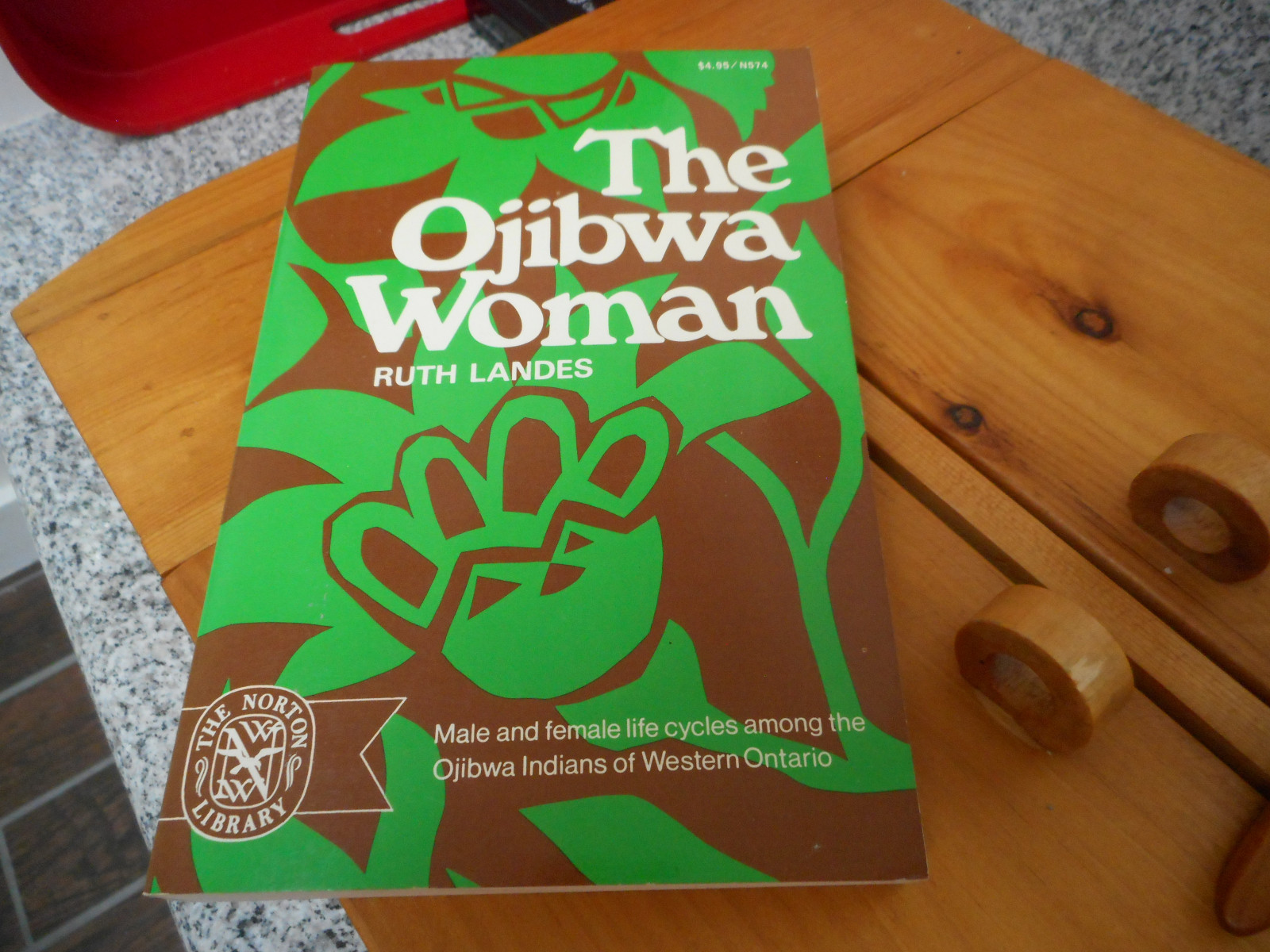 «THE OJIBWA WOMAN» by Ruth Landes – Norton Library PAPERBACK – AMERICAN INDIANS