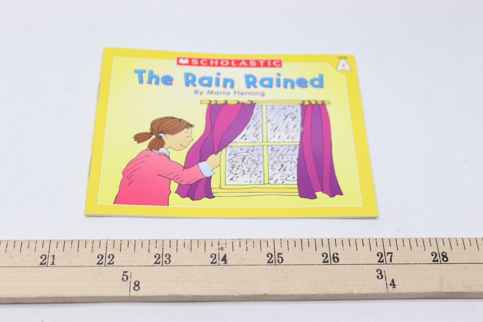 Level A Little Leveled Readers: The Rain Rained By Maria Fleming