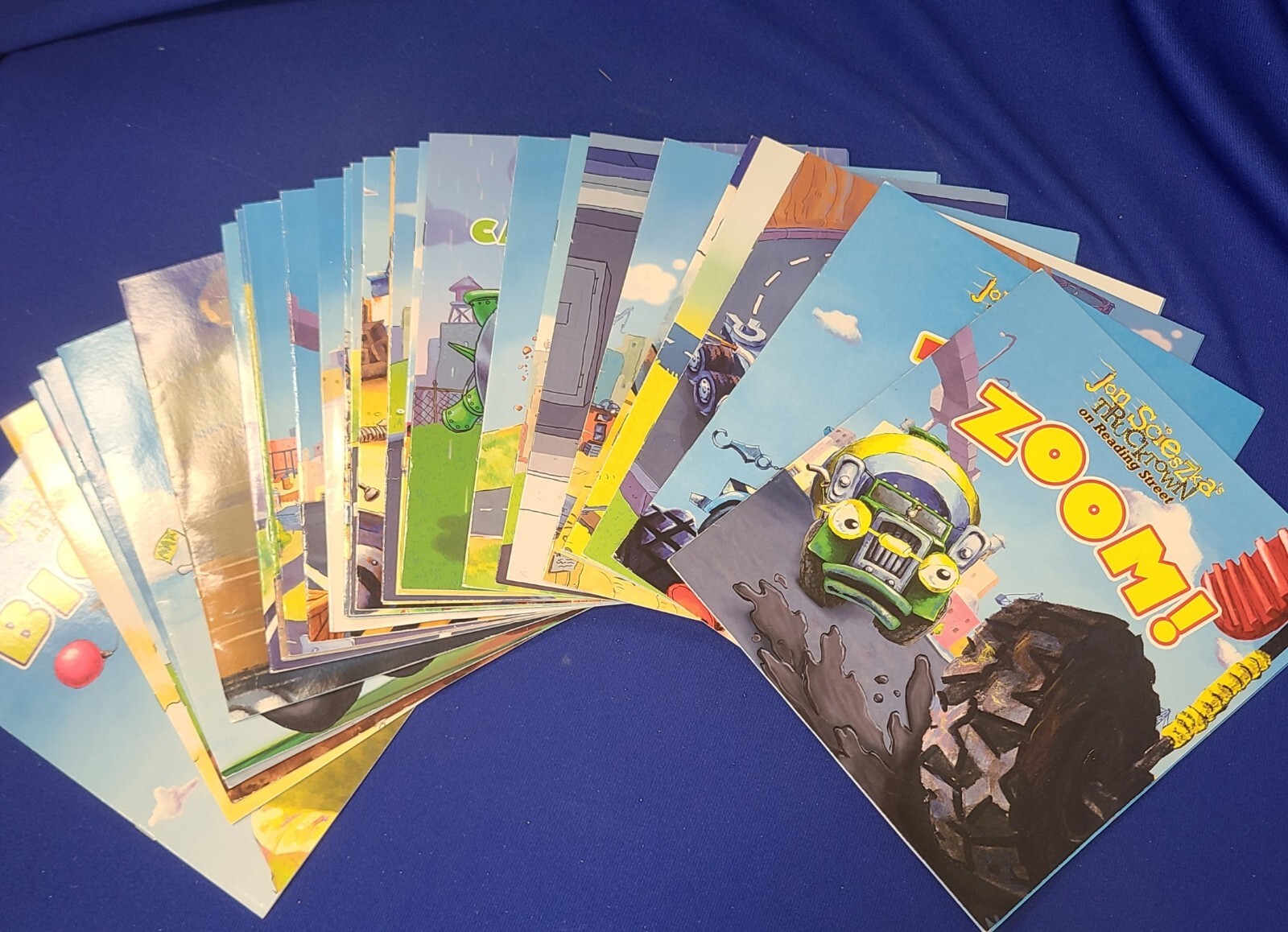 Lot of 29 Jon Scieszka’s TRUCKTOWN ON READING STREET ~ Learn to Read Books – VG