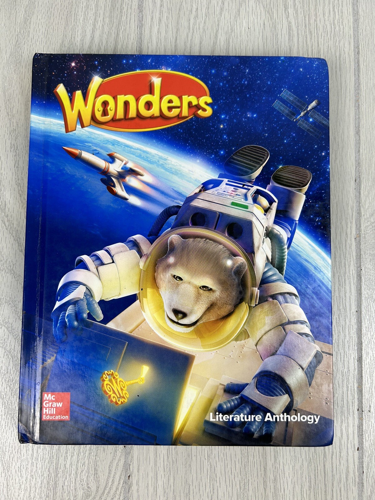 Wonders 6 Literature Anthology Hardcover By Diane August Very Good Condition