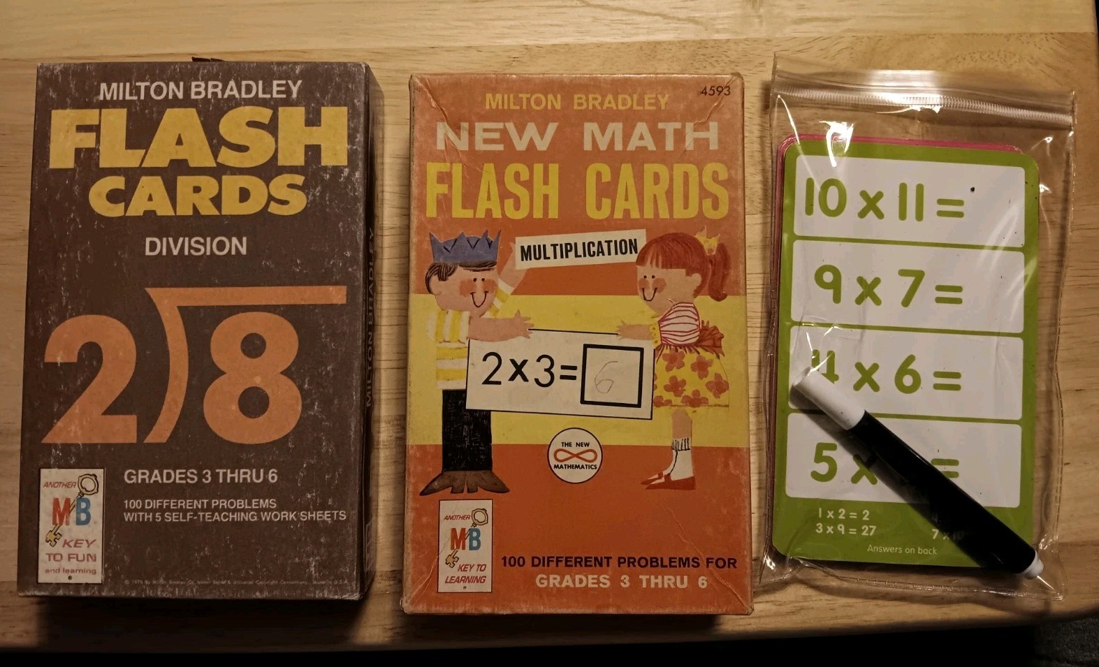 Vintage 1975 Milton Bradley FLASH CARDS Lot of 2 Division & Multiplication